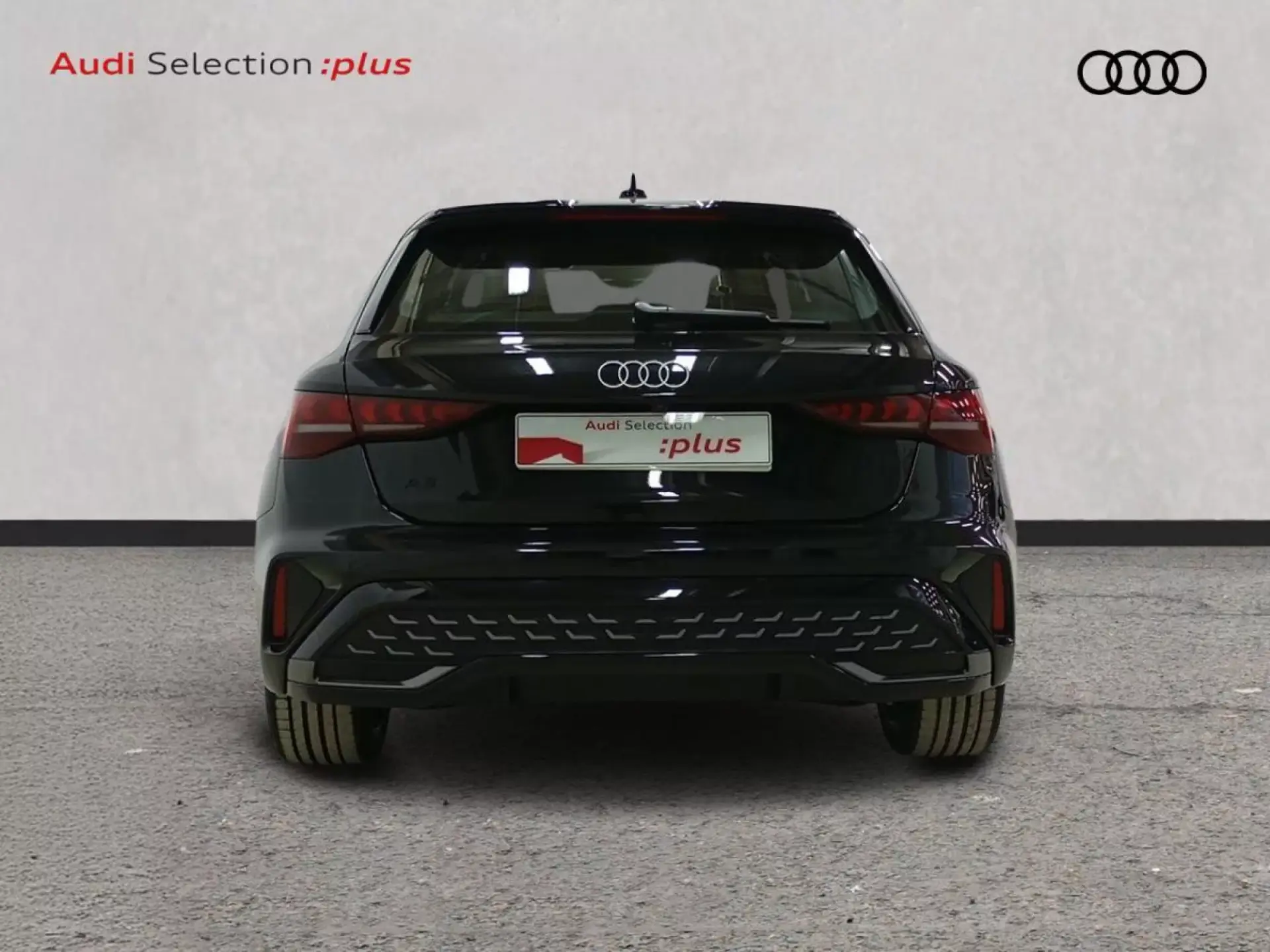 AUDI A3 SPORTBACK Hibrido enchufable 2025 segunda-mano Jaén