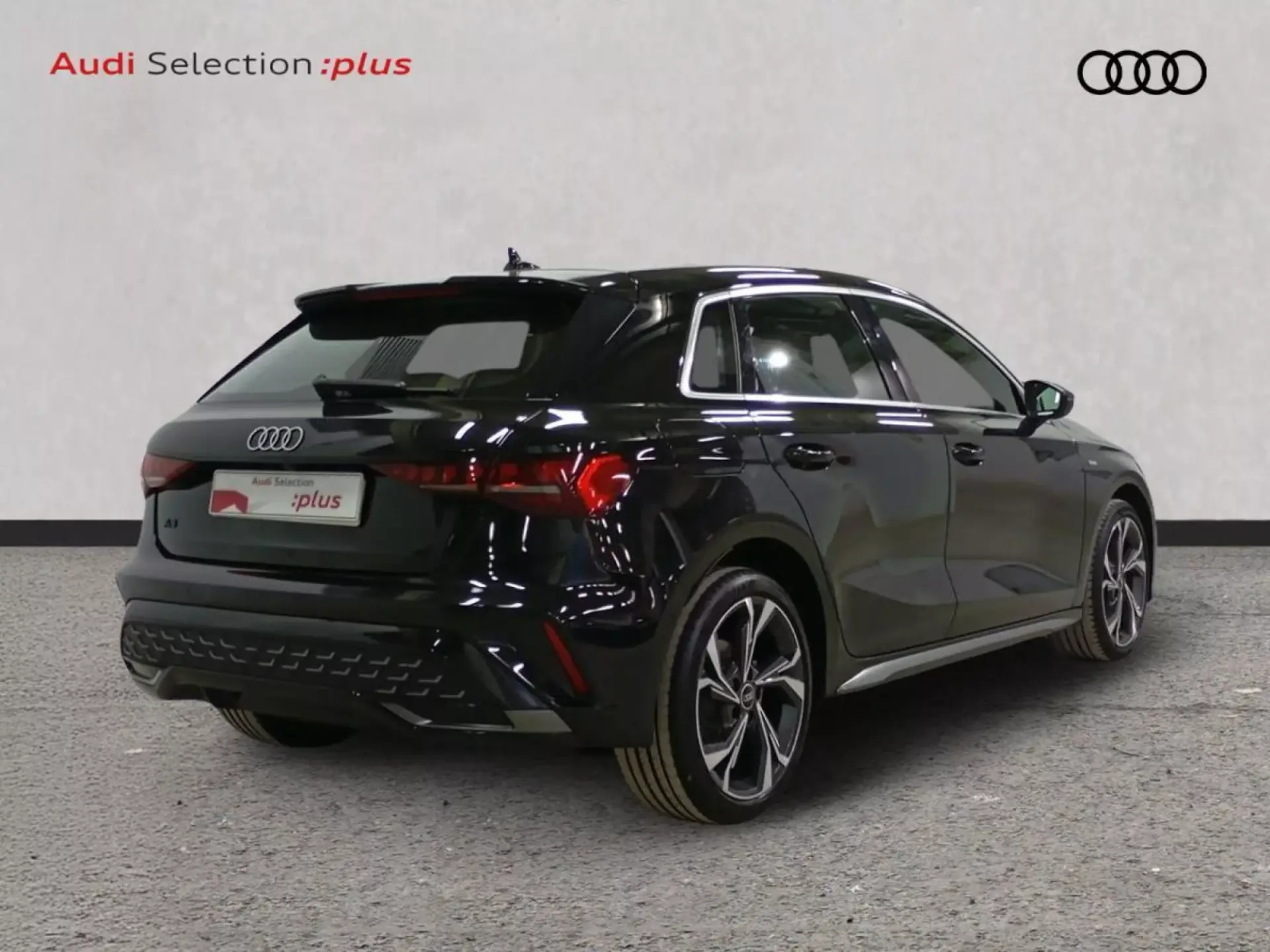 AUDI A3 SPORTBACK Hibrido enchufable 2025 segunda-mano Jaén