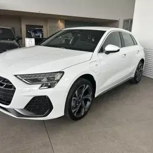 AUDI A3 SPORTBACK Hibrido enchufable nuevo entrega inmediata Jaén