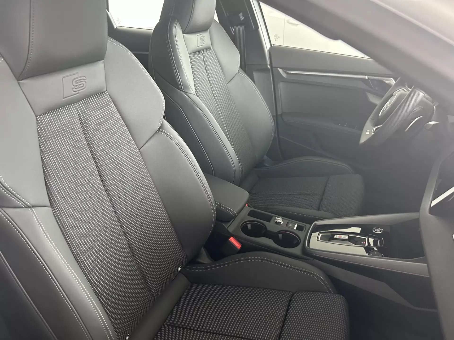 AUDI A3 SPORTBACK Hibrido enchufable nuevo entrega inmediata Jaén