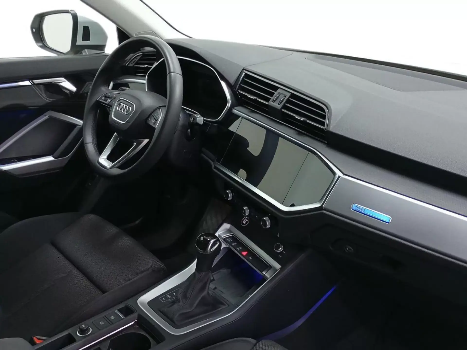 AUDI Q3 Gasolina 2025 km 0 Jaén