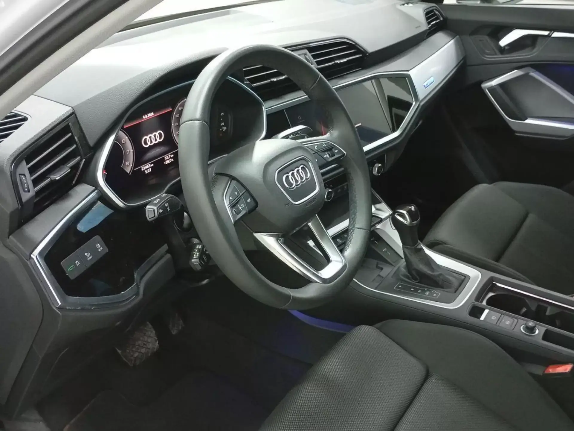 AUDI Q3 Gasolina 2025 km 0 Jaén