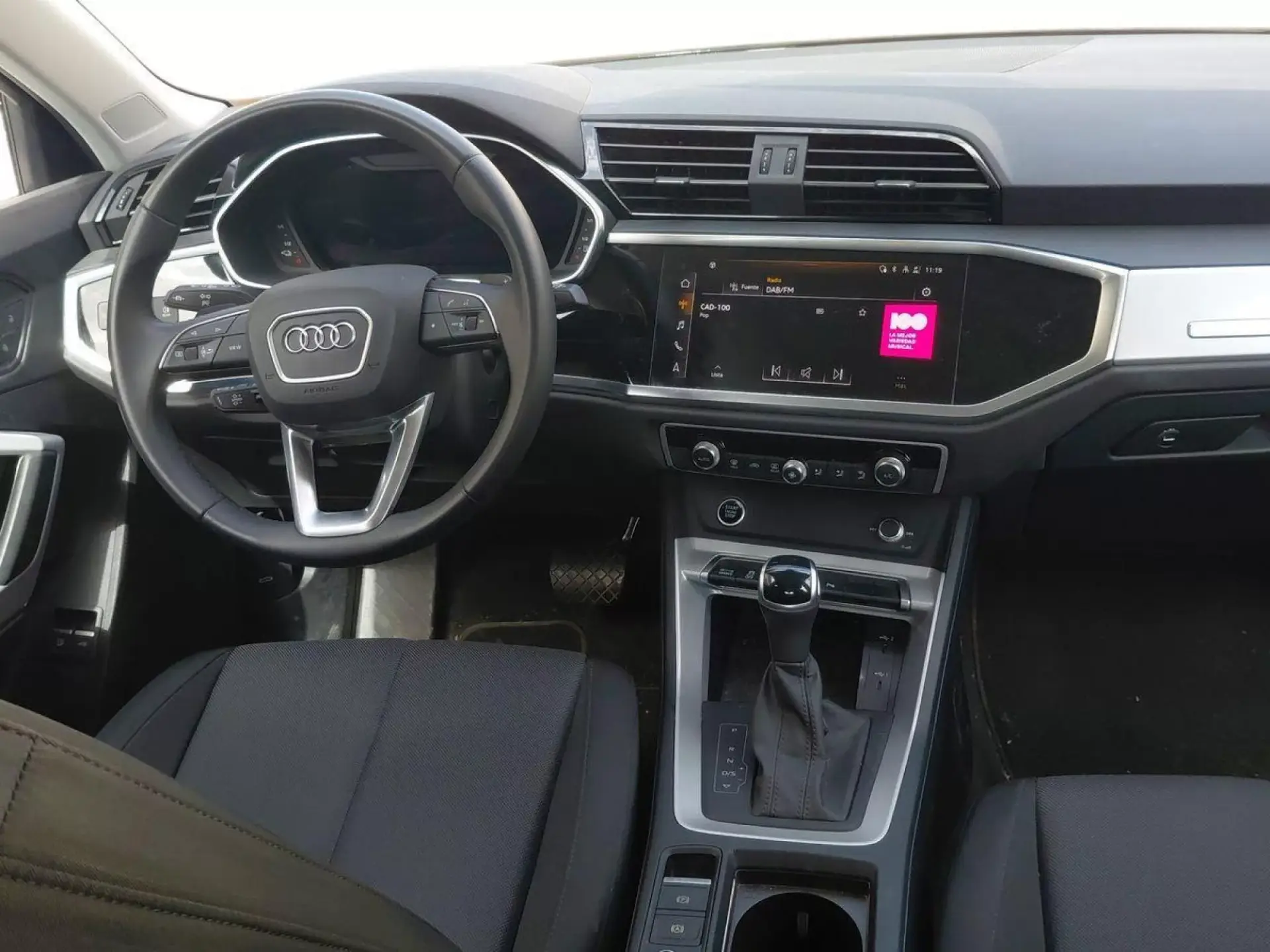 AUDI Q3 Hibrido enchufable 2024 segunda-mano Jaén