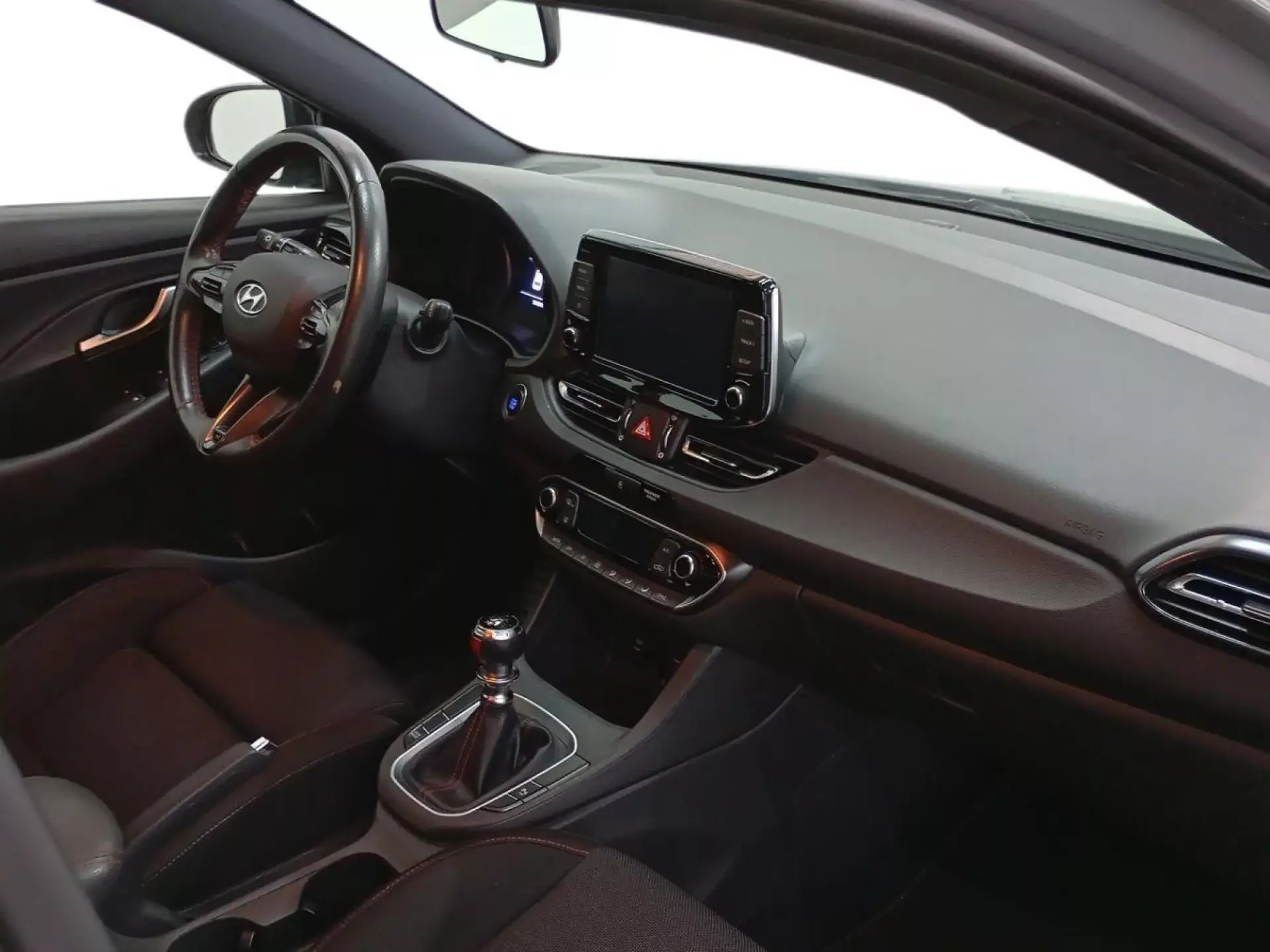 HYUNDAI I30 Gasolina 2020 segunda-mano Jaén