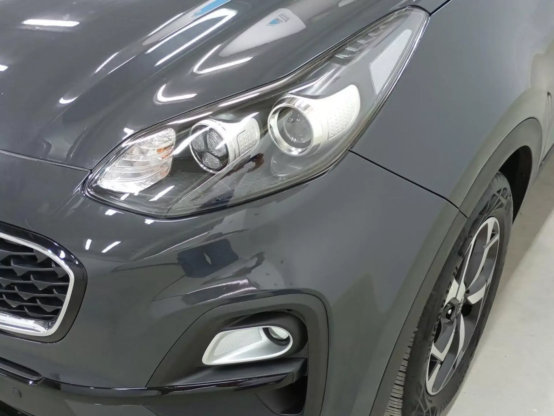 KIA SPORTAGE Hibrido 2021 segunda-mano Jaén