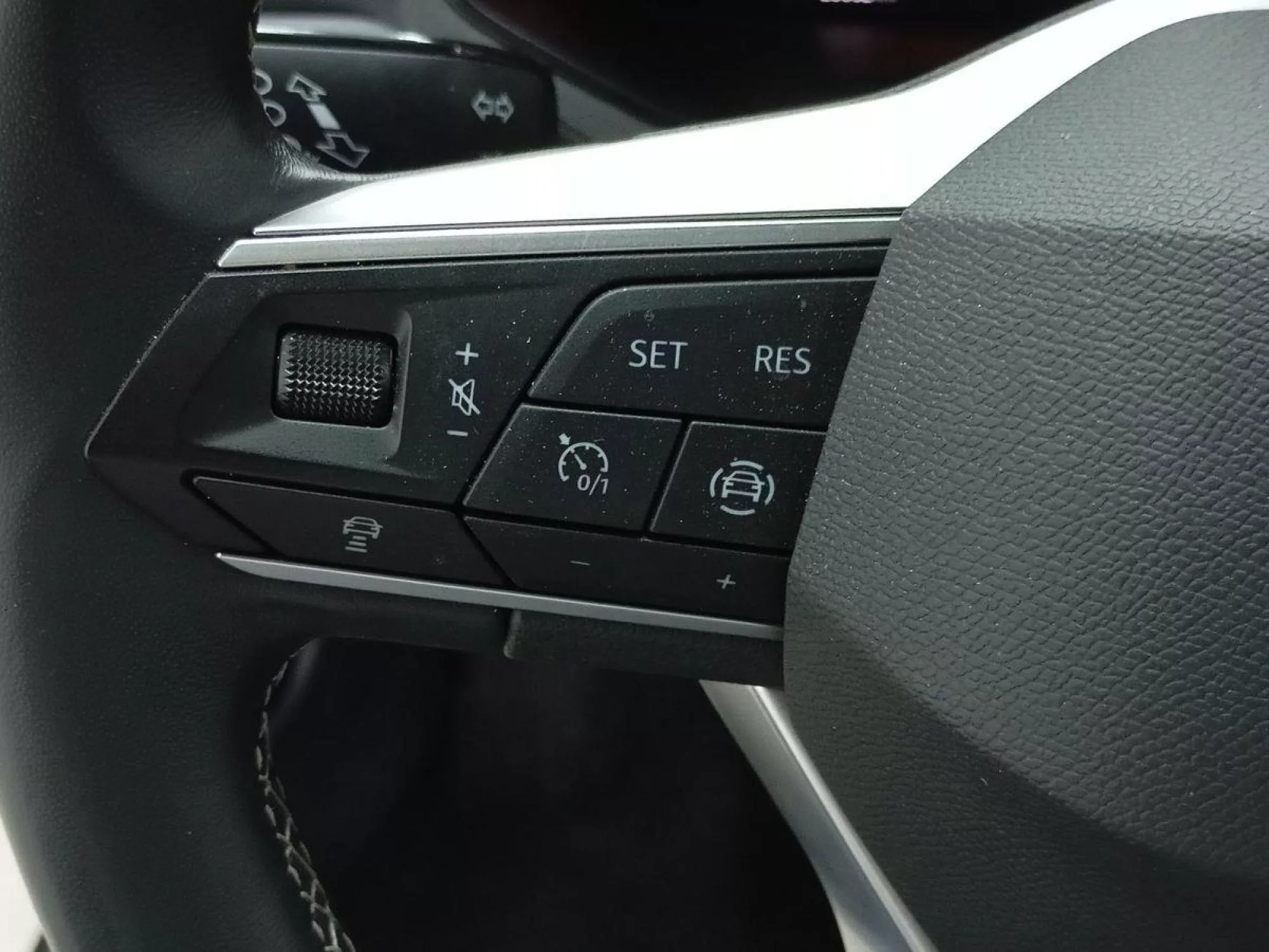 SEAT ARONA Gasolina 2025 segunda-mano Jaén