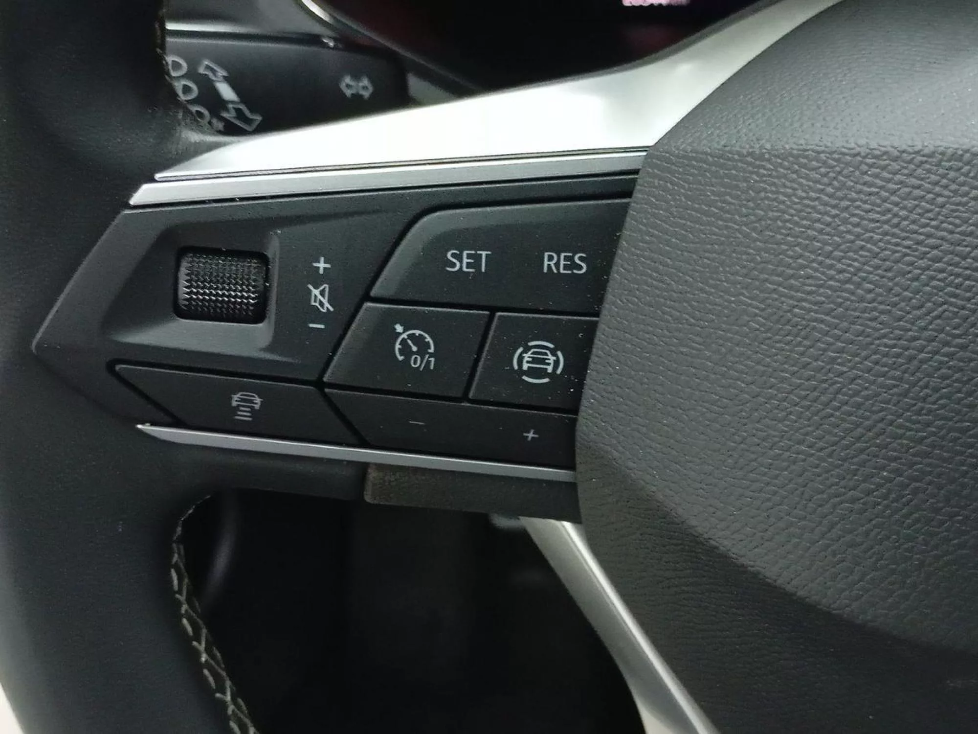 SEAT ARONA Gasolina 2025 segunda-mano Jaén
