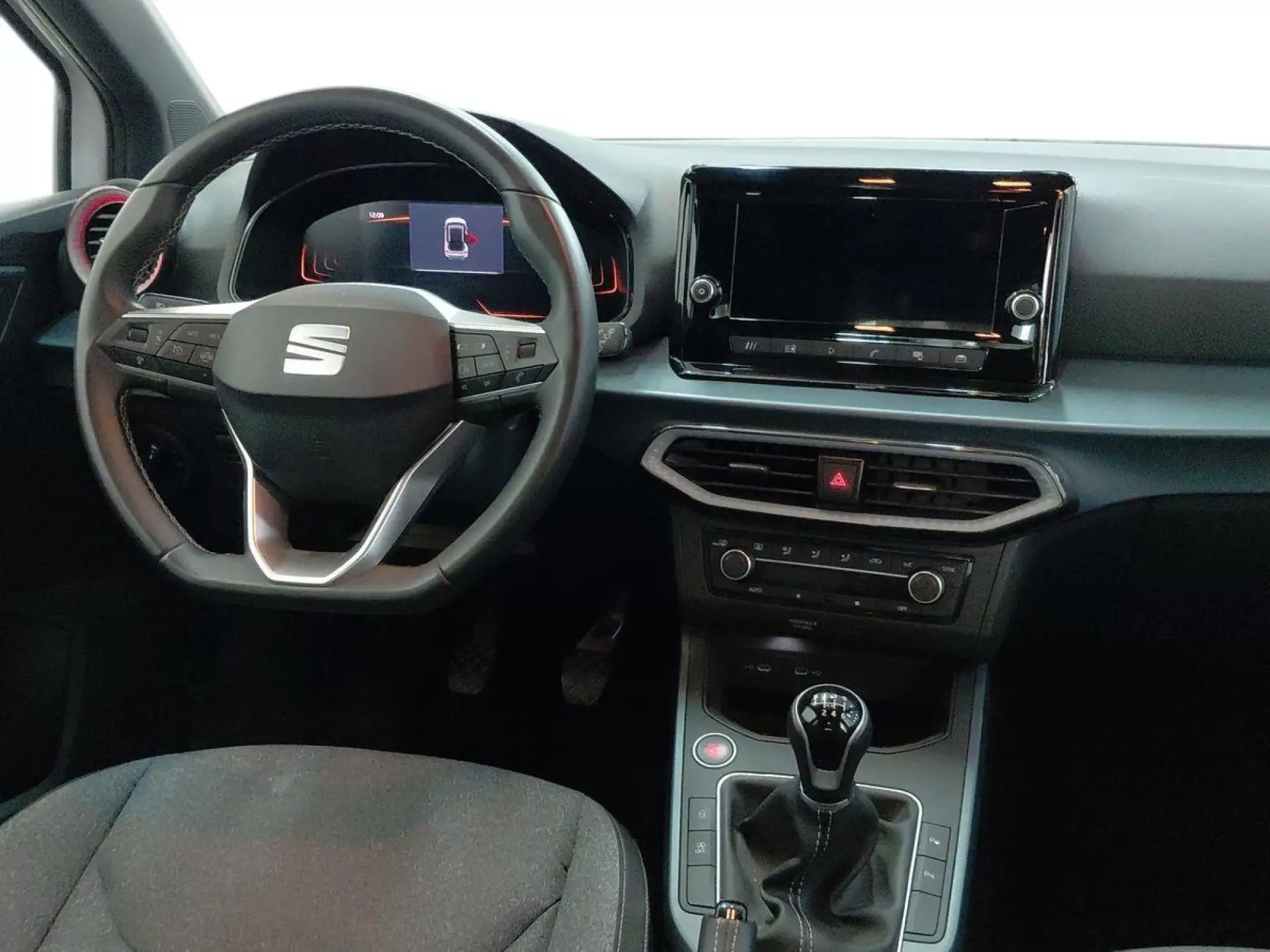 SEAT ARONA Gasolina 2025 segunda-mano Jaén