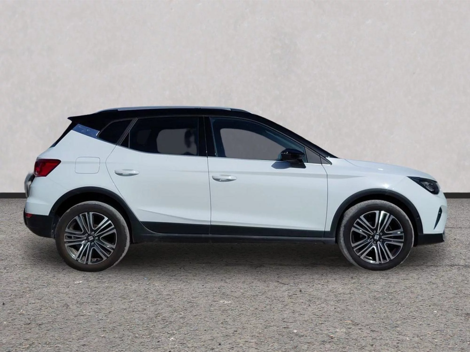 SEAT ARONA Gasolina 2025 segunda-mano Jaén