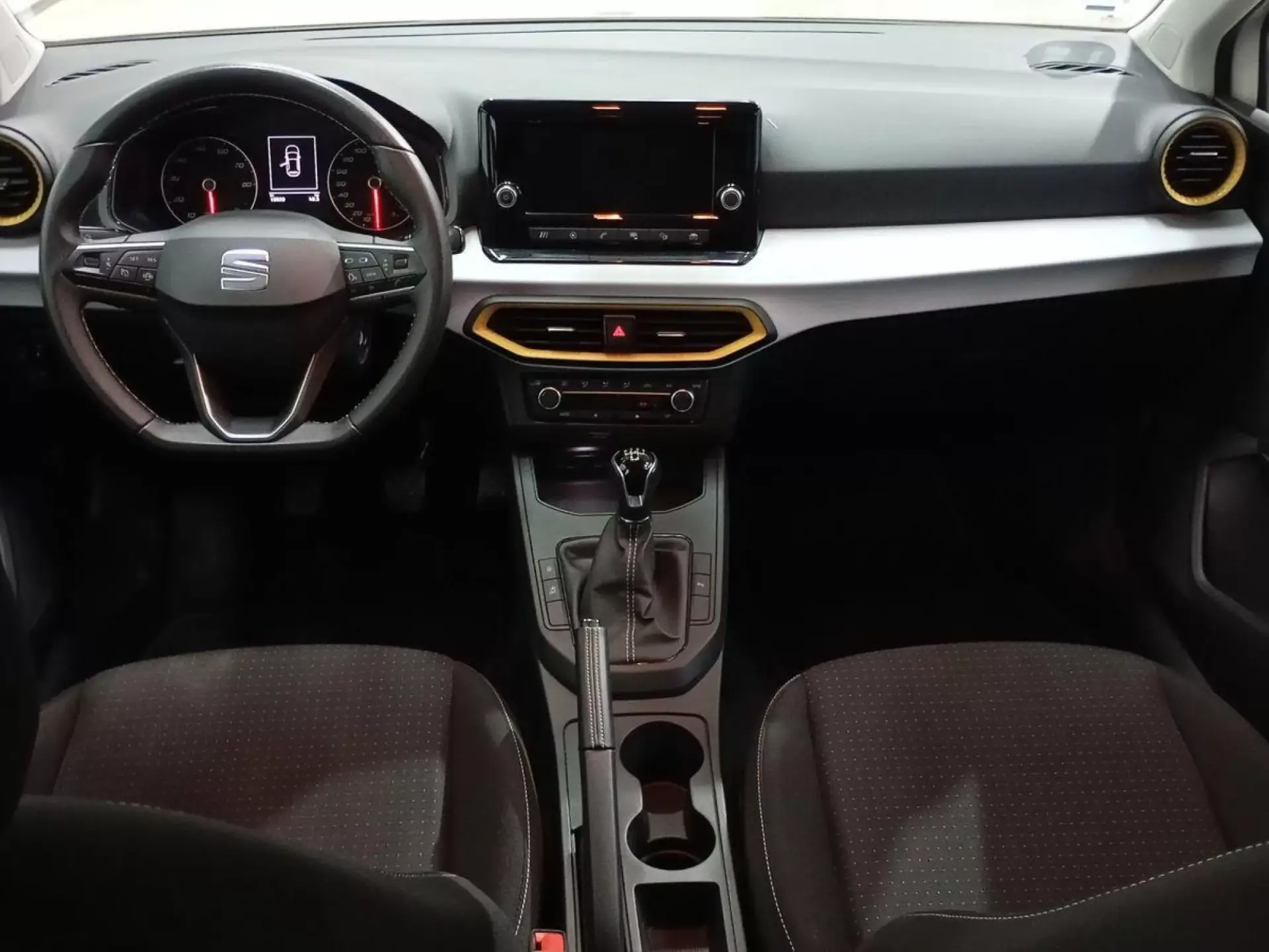 SEAT IBIZA Gasolina 2022 segunda-mano Jaén