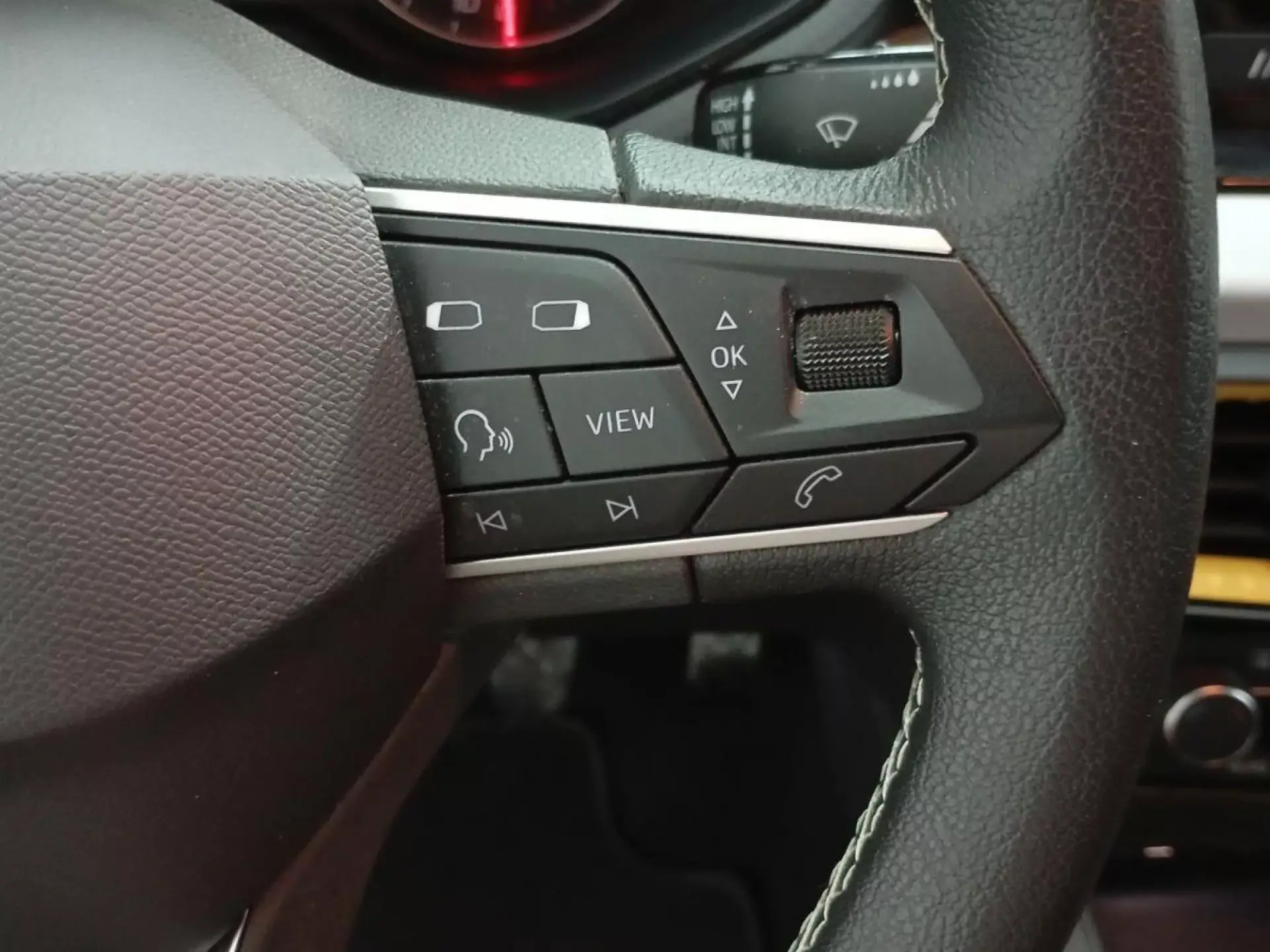 SEAT IBIZA Gasolina 2022 segunda-mano Jaén