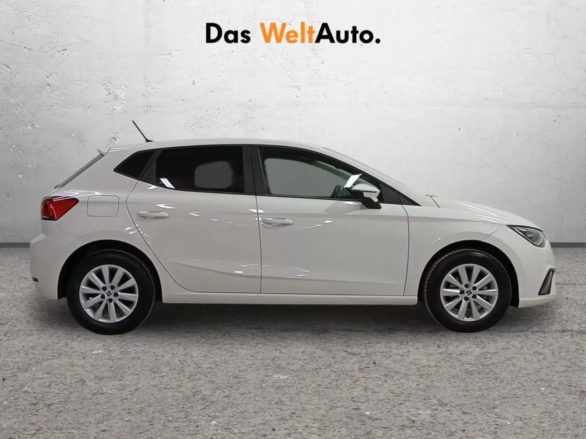 SEAT IBIZA Gasolina 2022 segunda-mano Jaén