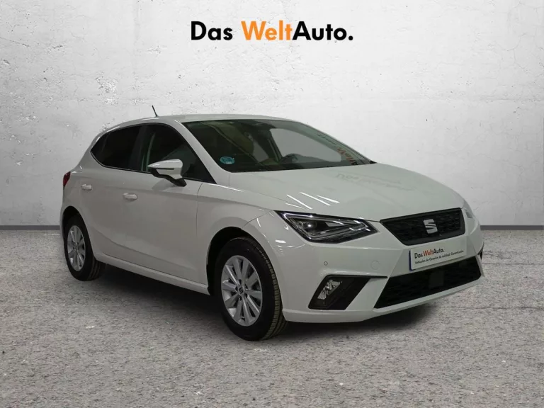 SEAT IBIZA Gasolina 2022 segunda-mano Jaén