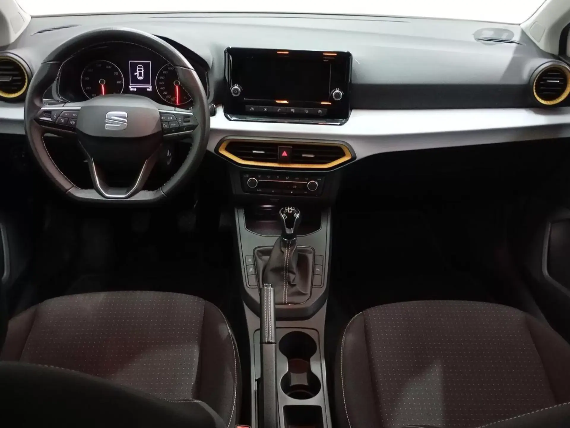 SEAT IBIZA Gasolina 2022 segunda-mano Jaén