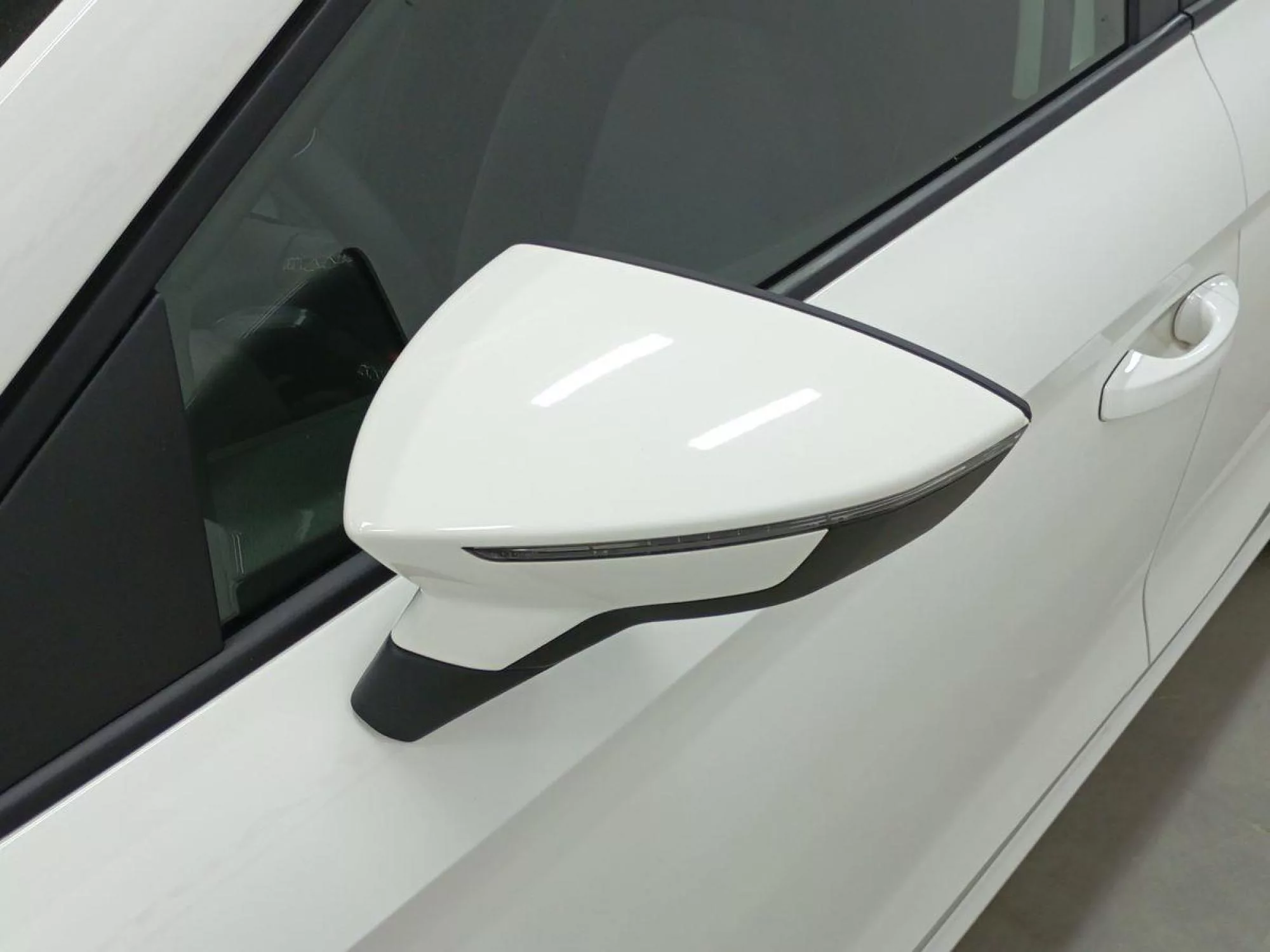 SEAT IBIZA Gasolina 2022 segunda-mano Jaén