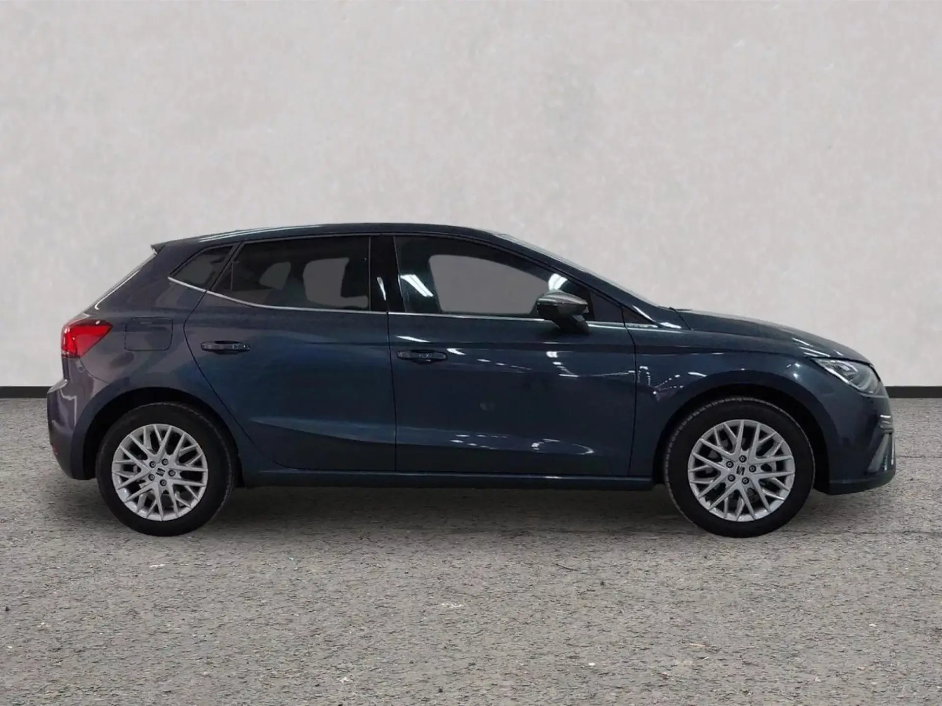 SEAT IBIZA ST Gasolina 2025 segunda-mano Jaén