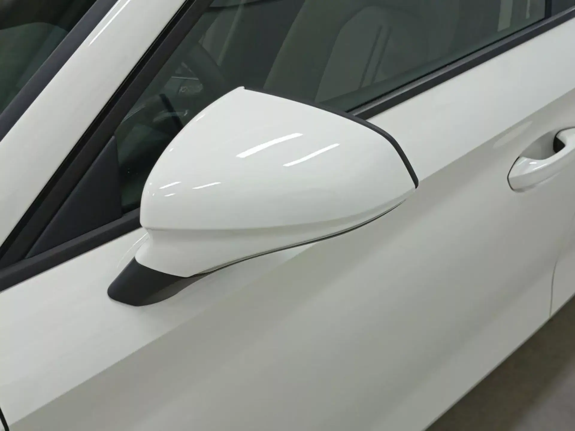 SEAT LEON Gasolina 2022 segunda-mano Jaén