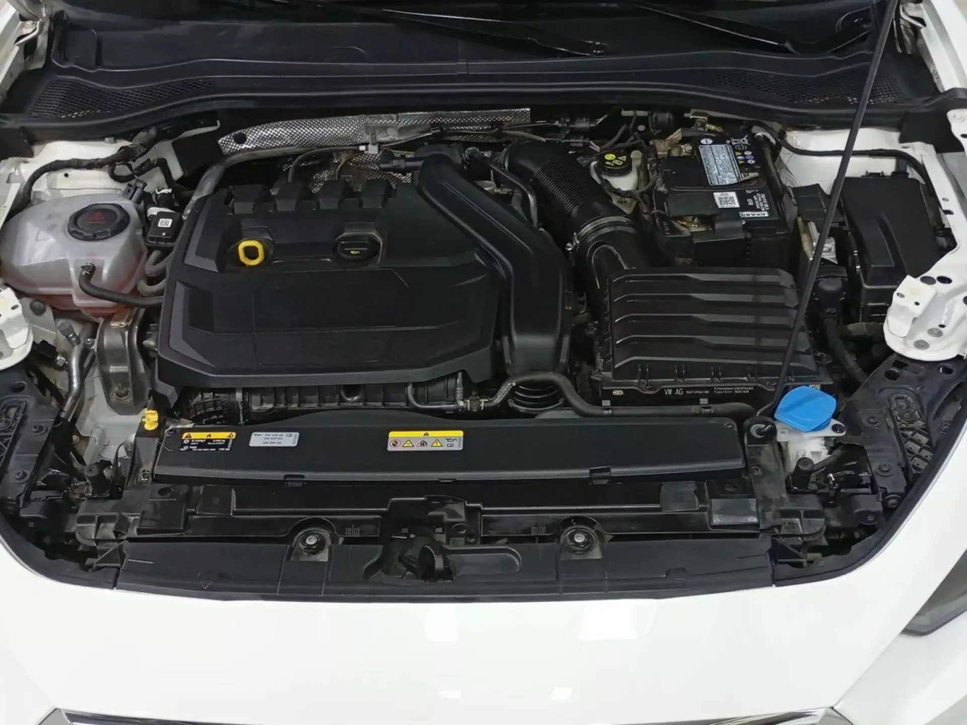 SEAT LEON Gasolina 2022 segunda-mano Jaén