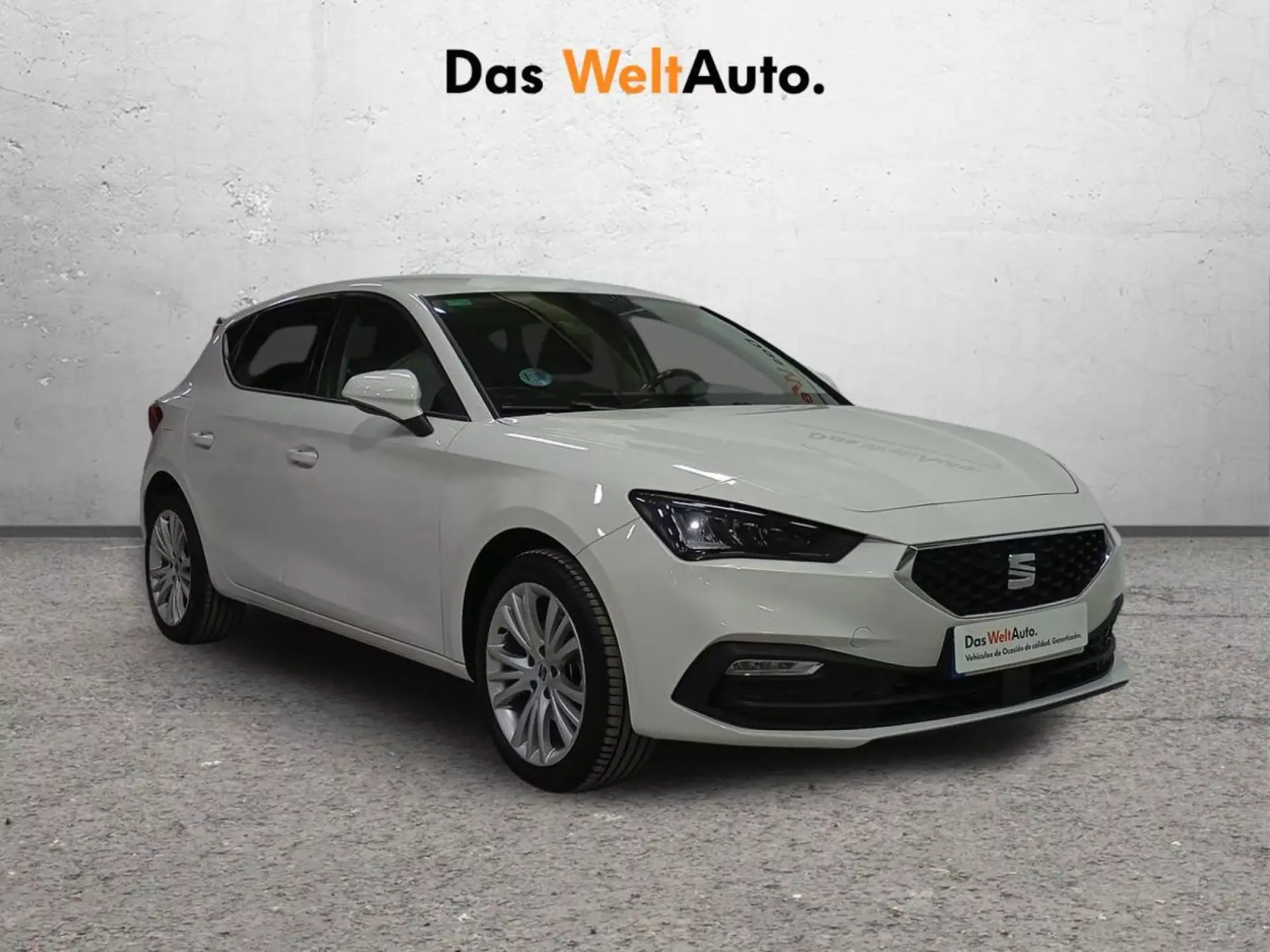 SEAT LEON Gasolina 2022 segunda-mano Jaén