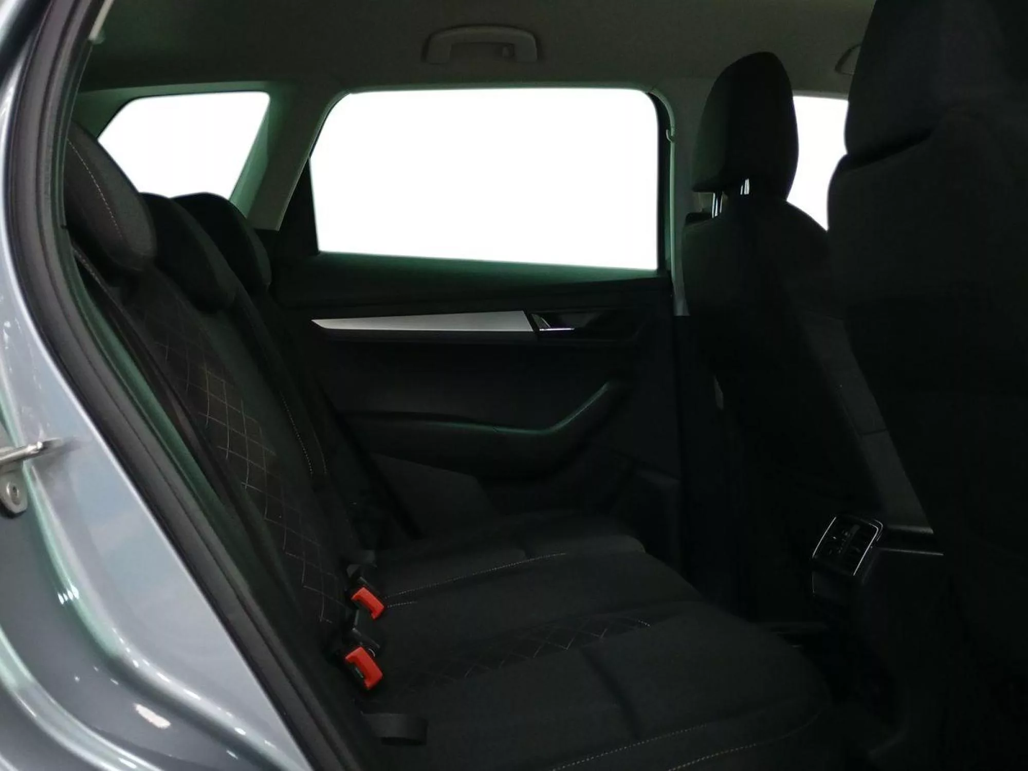 SKODA KAROQ Diesel 2019 segunda-mano Jaén