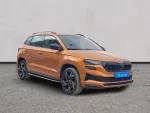 SKODA KAROQ Gasolina 2023 segunda-mano Jaén