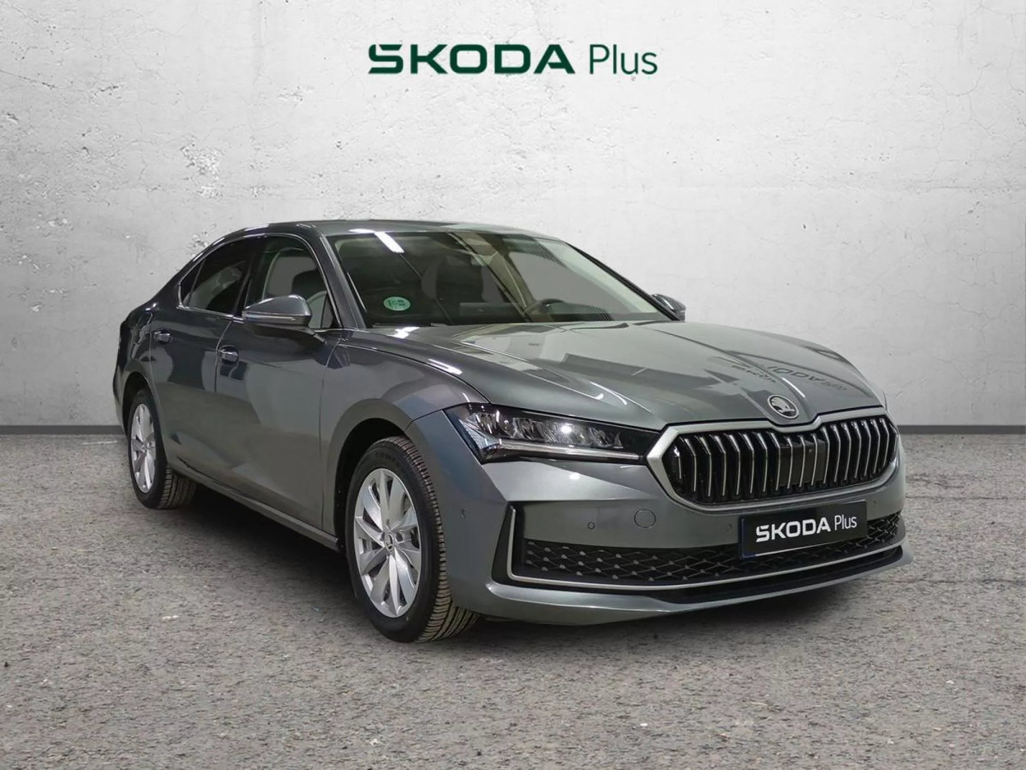 SKODA SUPERB Diesel 2025 segunda-mano Jaén