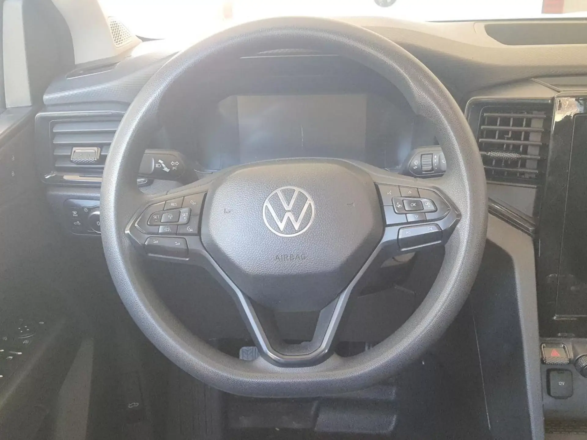 VOLKSWAGEN AMAROK Diesel 2025 segunda-mano Jaén