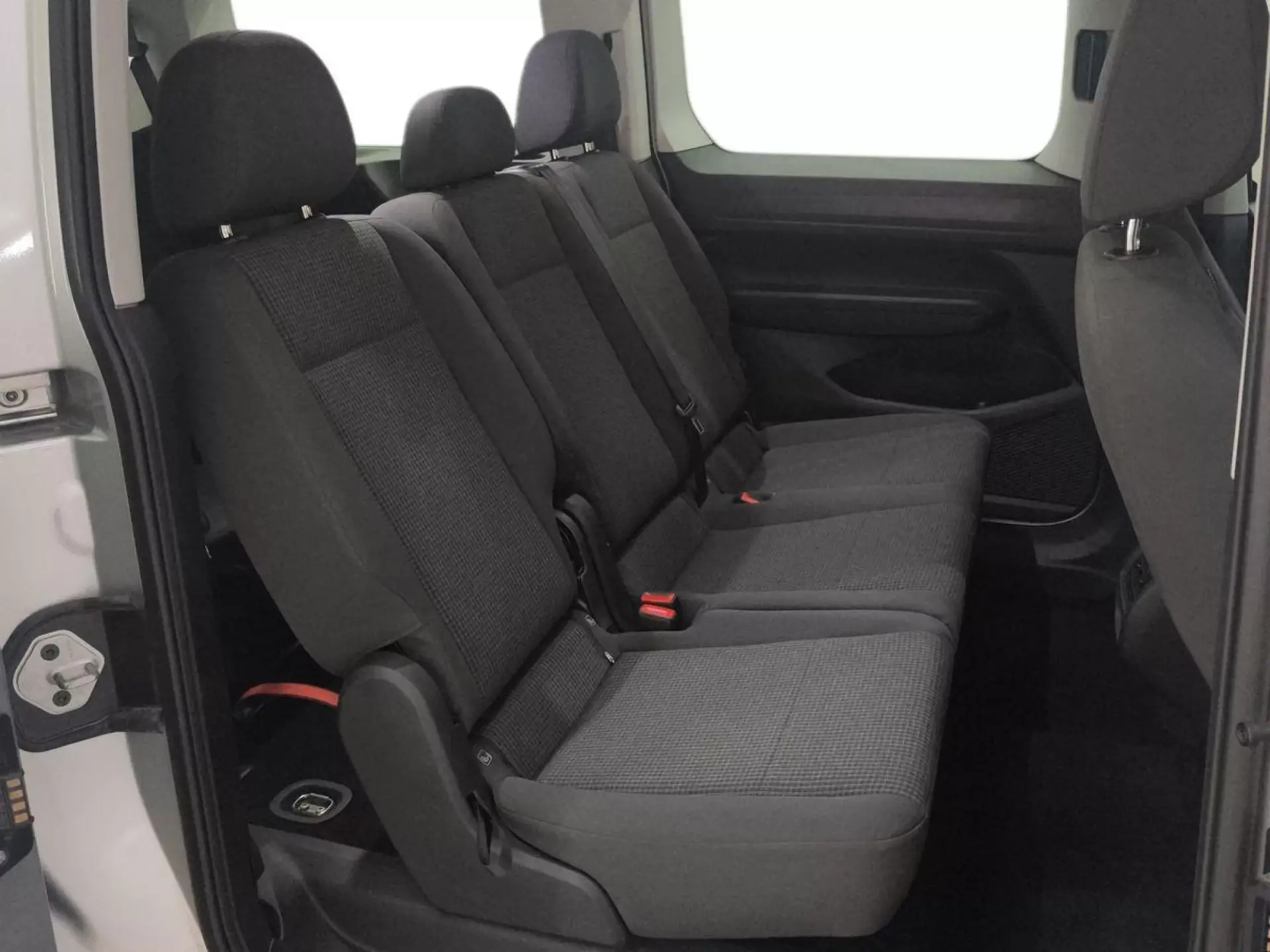 VOLKSWAGEN CADDY MAXI Gasolina 2025 km 0 Jaén