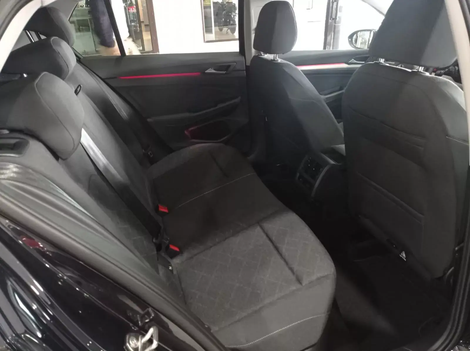 VOLKSWAGEN GOLF Gasolina 2022 segunda-mano Jaén