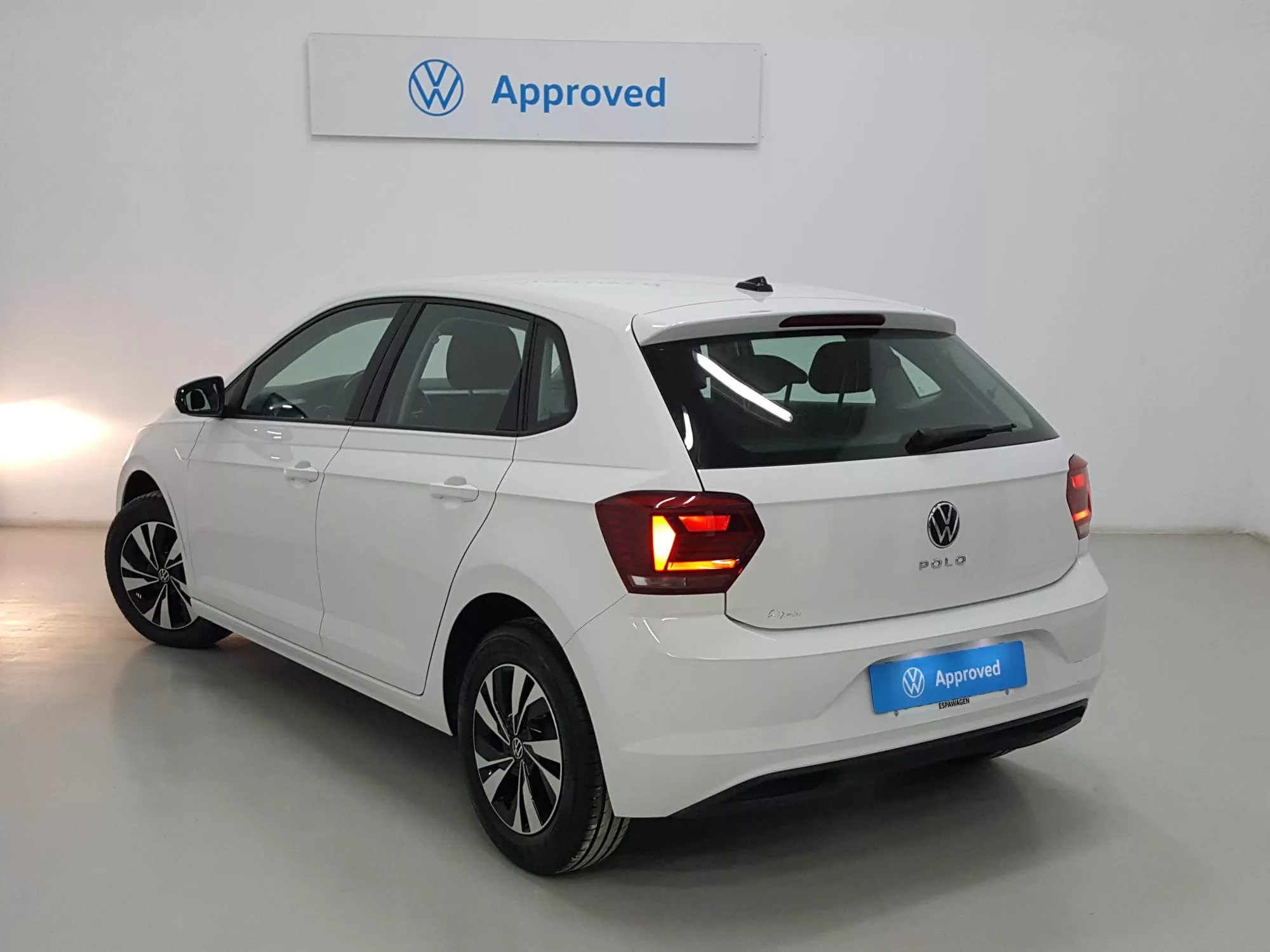 VOLKSWAGEN POLO Gasolina 2021 segunda-mano Jaén
