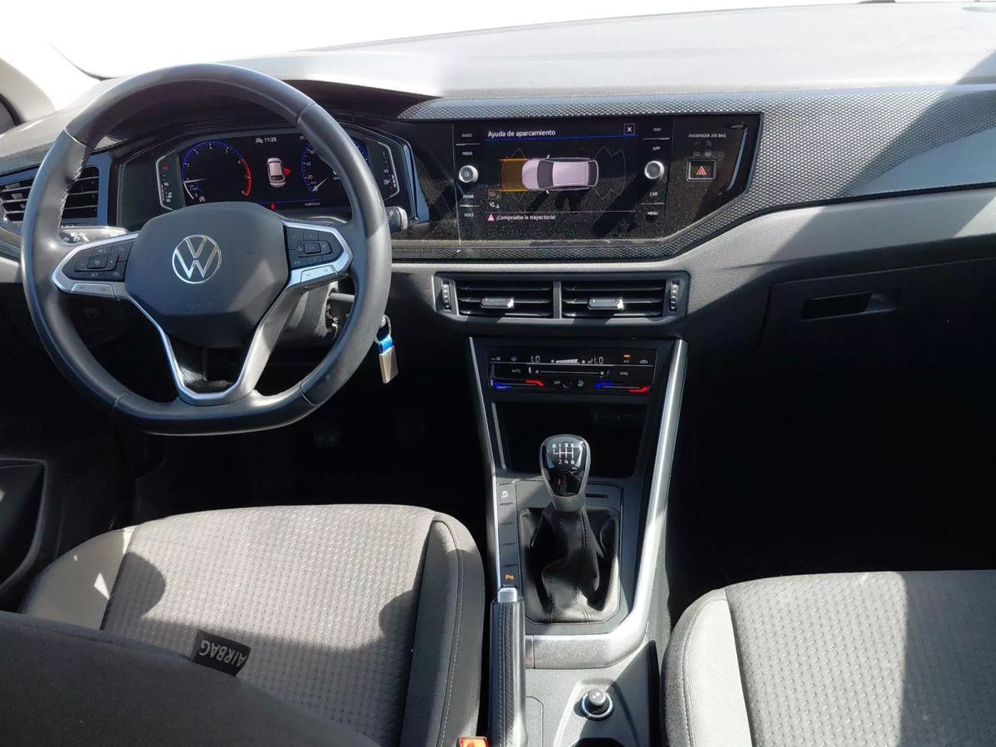 VOLKSWAGEN TAIGO Gasolina 2022 segunda-mano Jaén