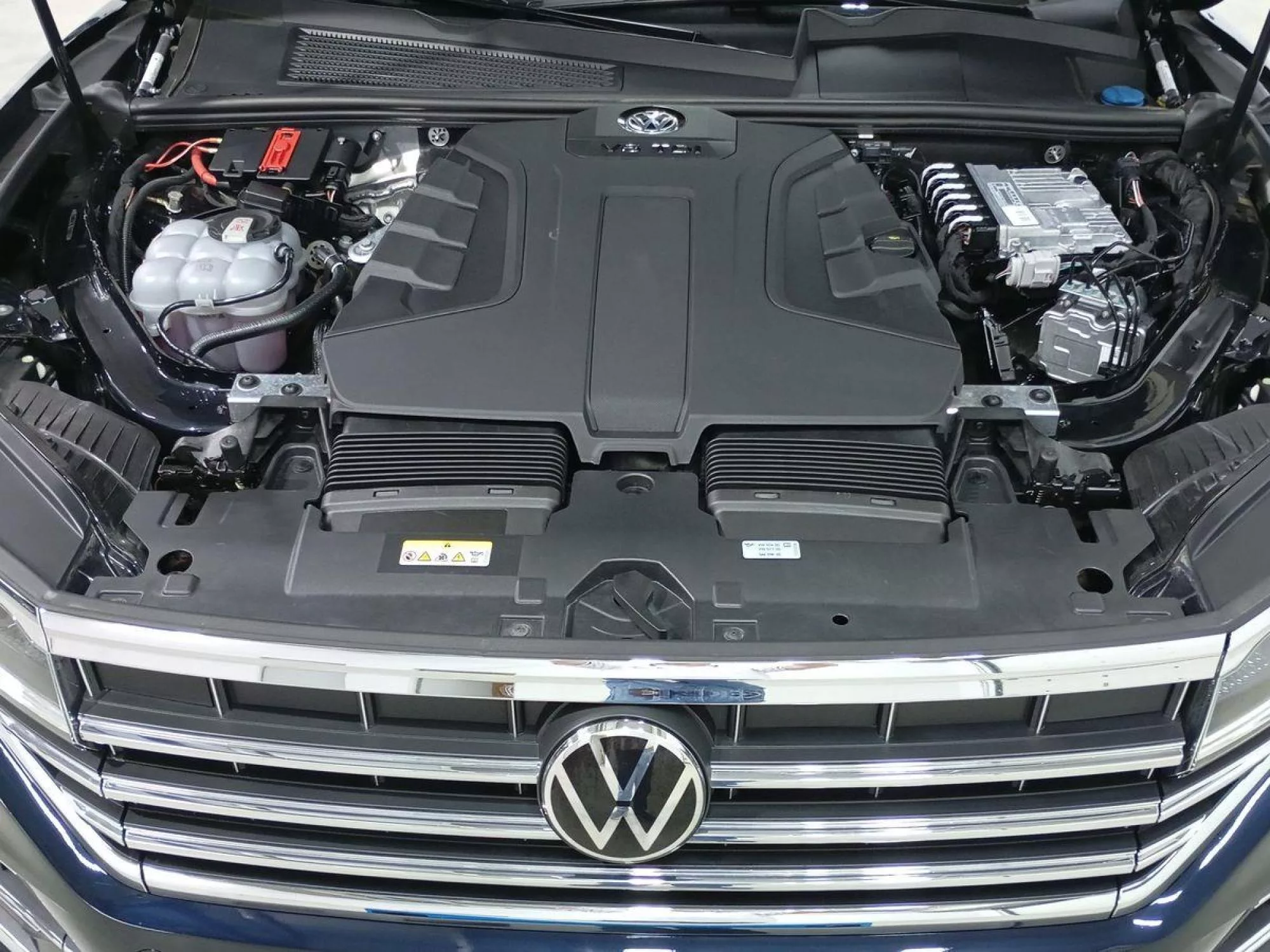 VOLKSWAGEN TOUAREG Diesel 2022 segunda-mano Jaén