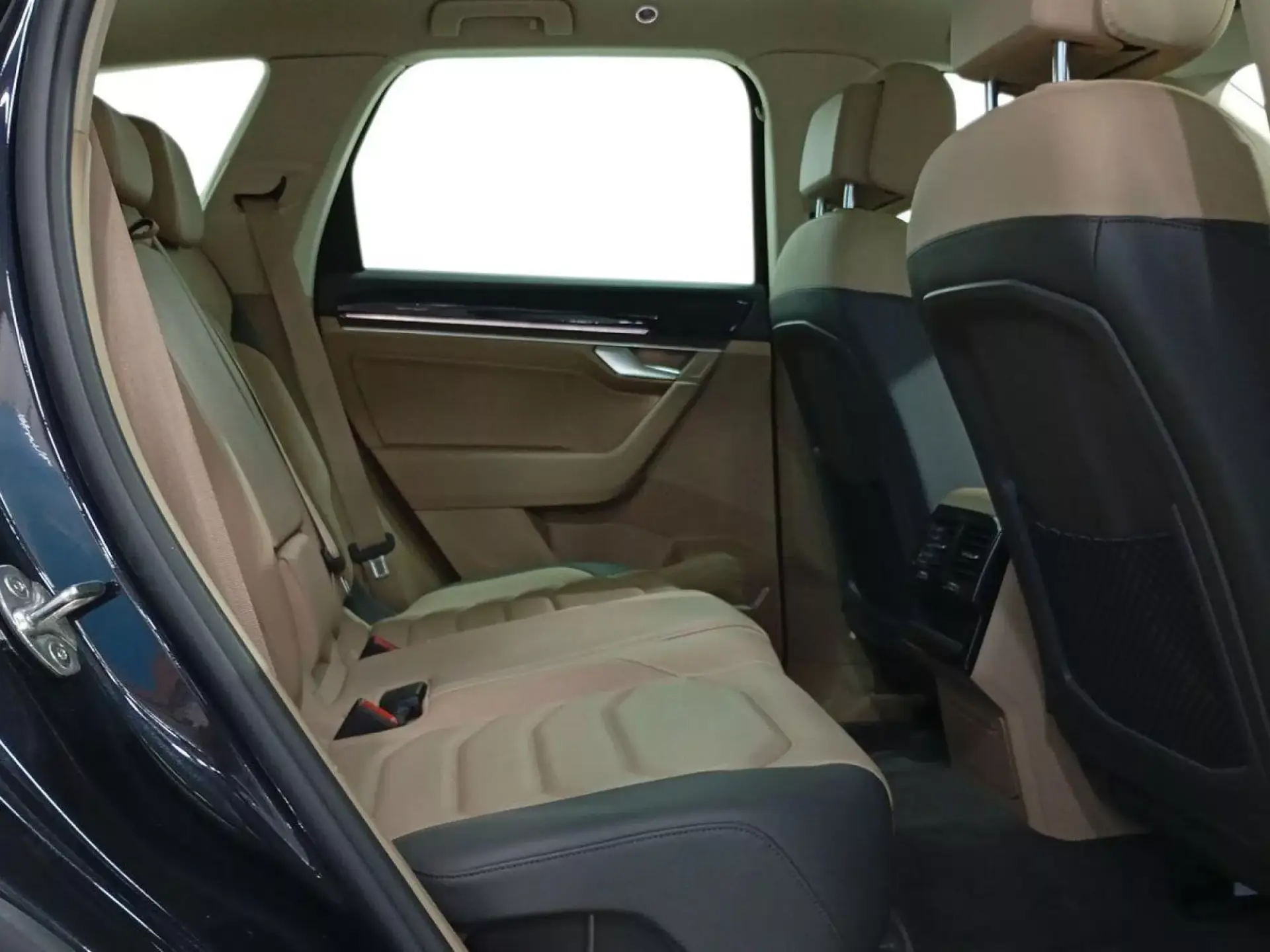 VOLKSWAGEN TOUAREG Diesel 2022 segunda-mano Jaén