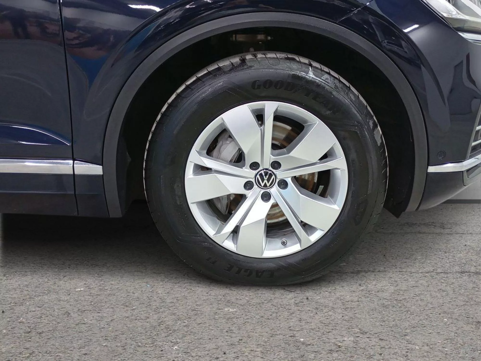 VOLKSWAGEN TOUAREG Diesel 2022 segunda-mano Jaén
