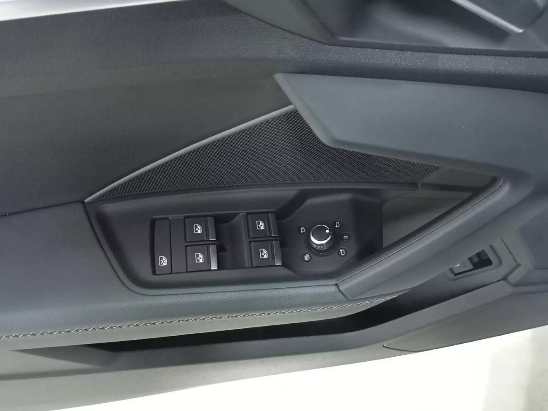 AUDI A3 SPORTBACK Hibrido enchufable 2024 segunda-mano Jaén