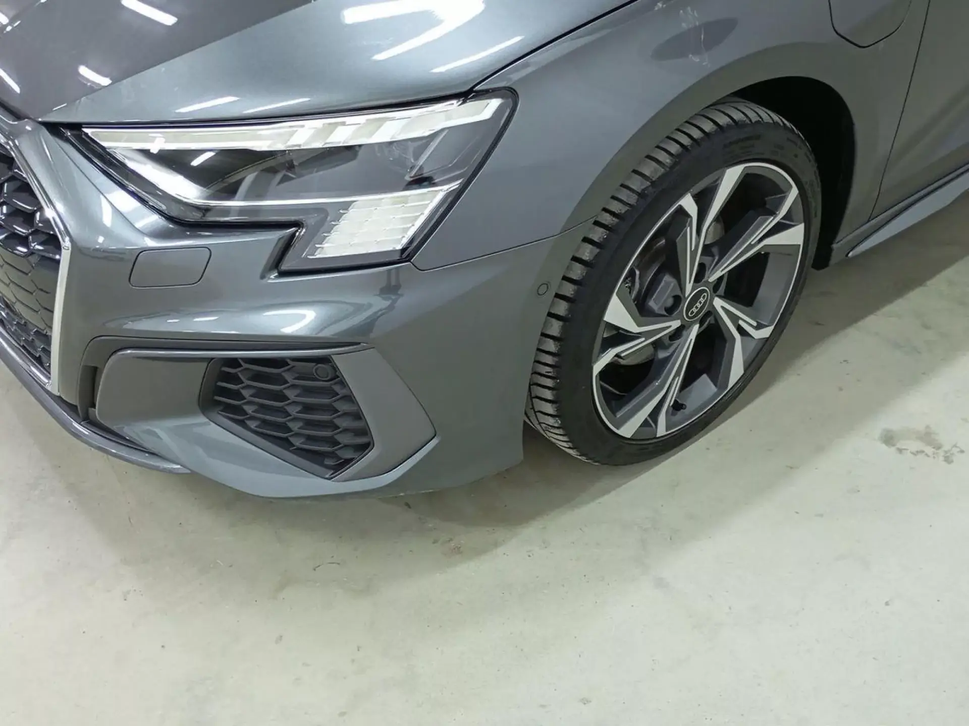 AUDI A3 SPORTBACK Hibrido enchufable 2024 segunda-mano Jaén