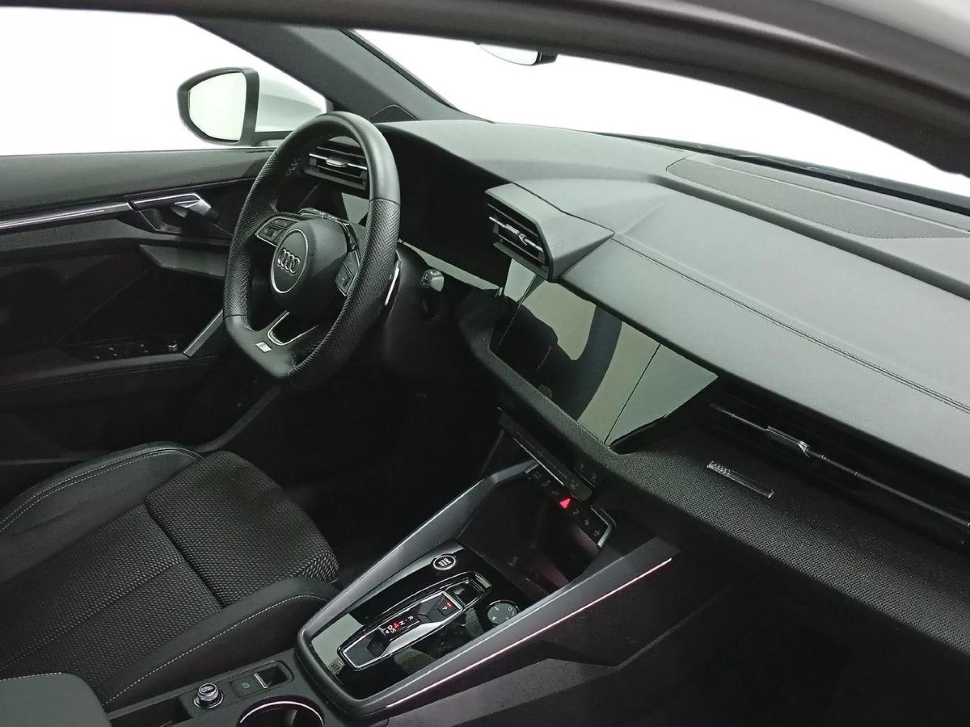AUDI A3 SPORTBACK Hibrido enchufable 2025 km 0 Jaén