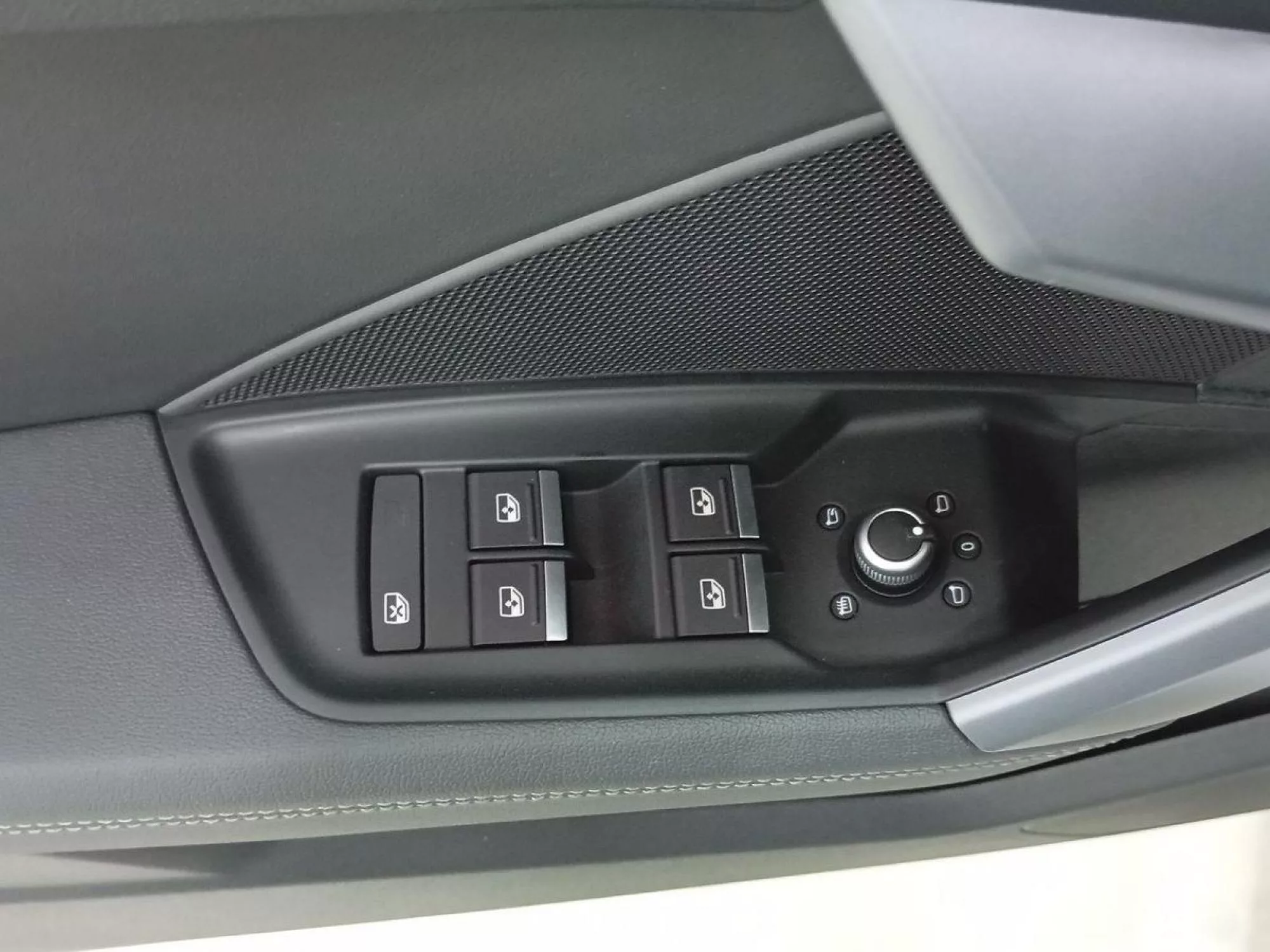 AUDI A3 SPORTBACK Hibrido enchufable 2025 km 0 Jaén