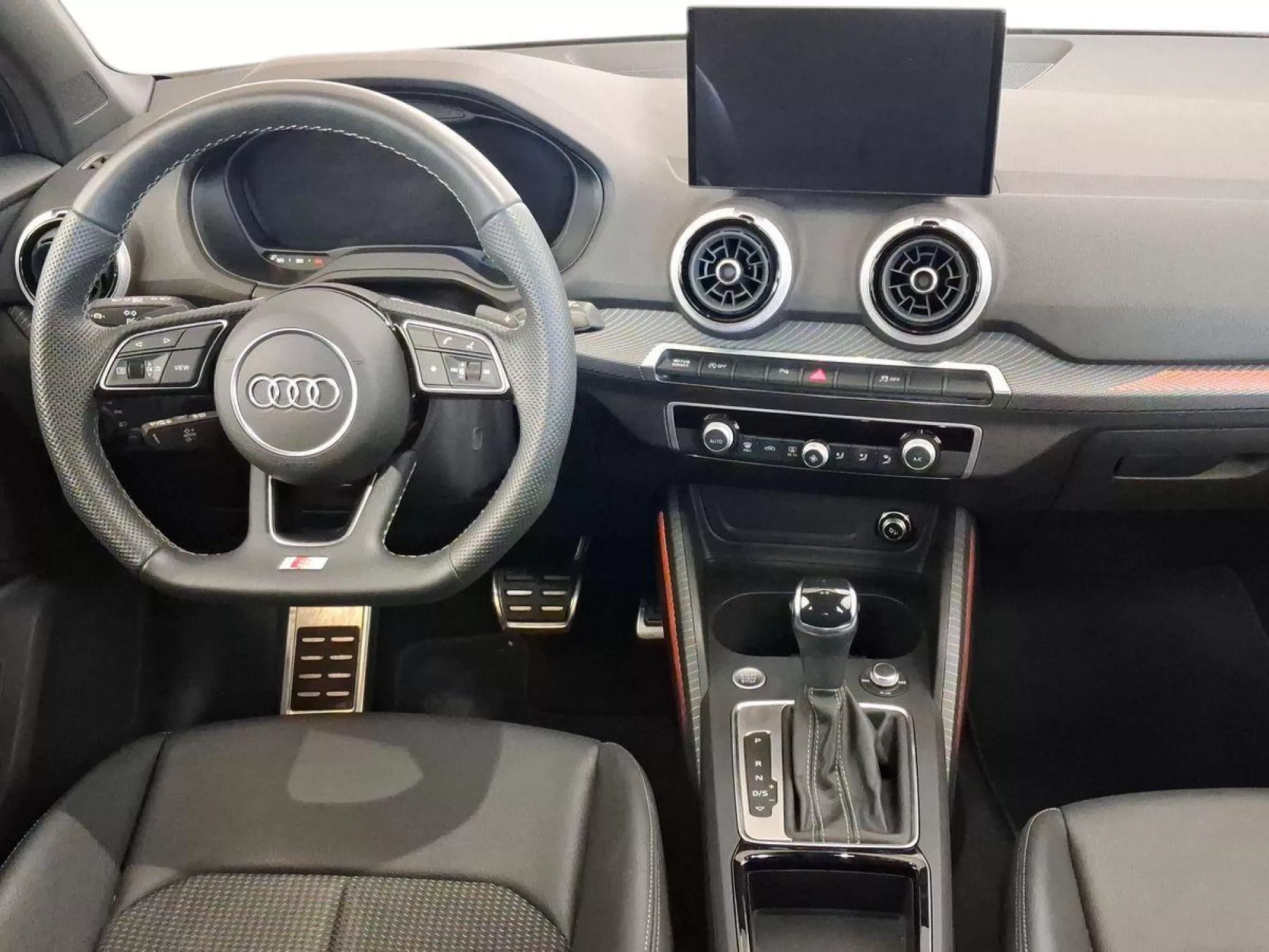 AUDI Q2 Diesel 2025 segunda-mano Jaén