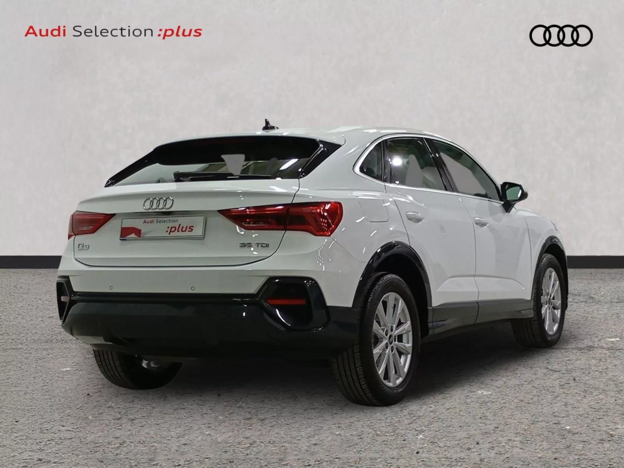 AUDI Q3 Diesel 2023 segunda-mano Jaén