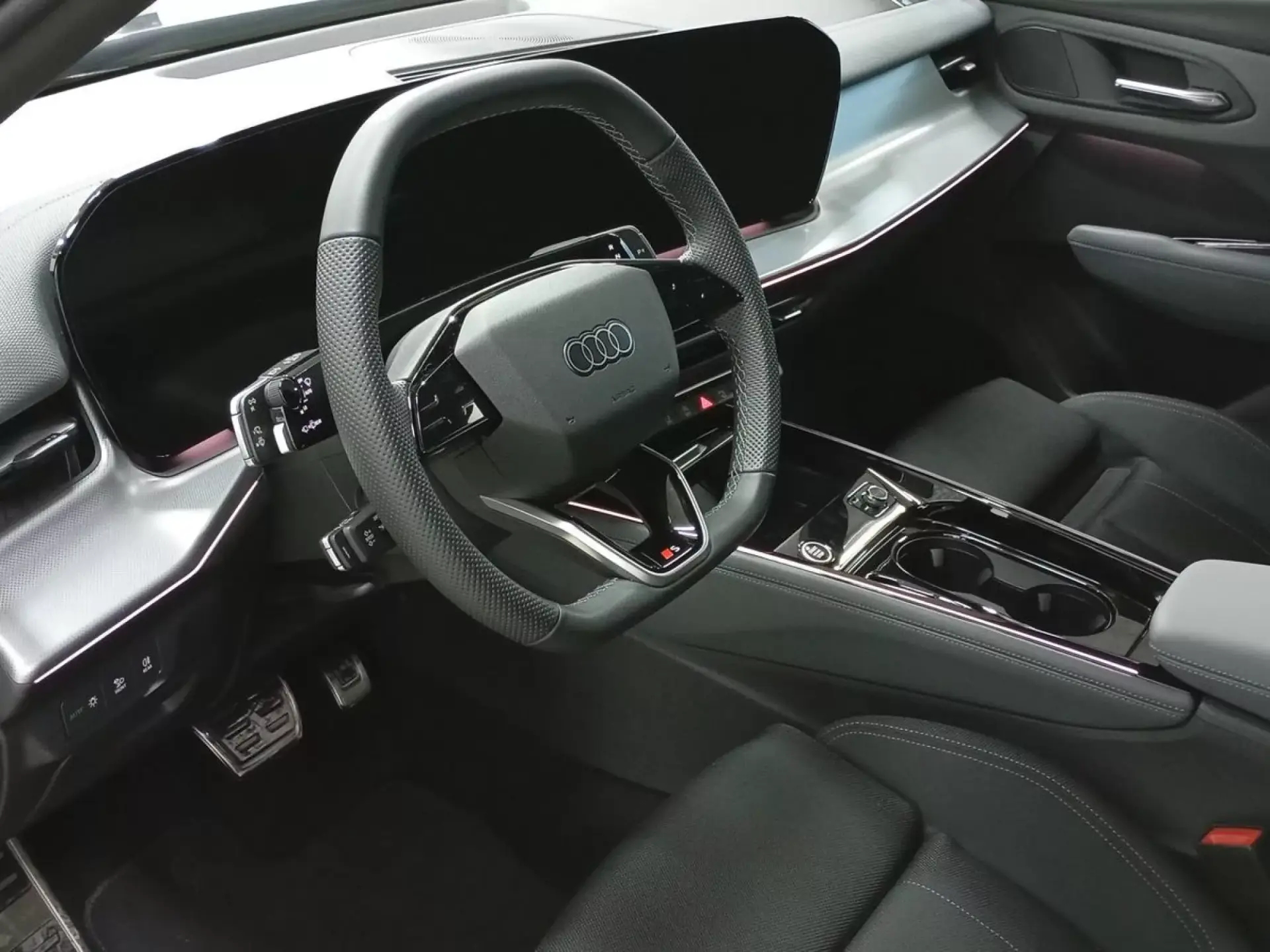 AUDI Q3 Hibrido 2025 km 0 Jaén