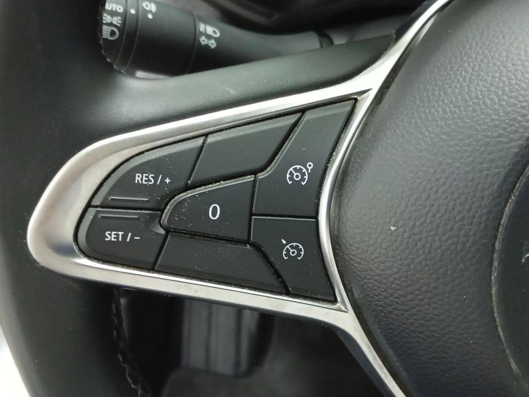 MITSUBISHI COLT Gasolina 2025 segunda-mano Jaén