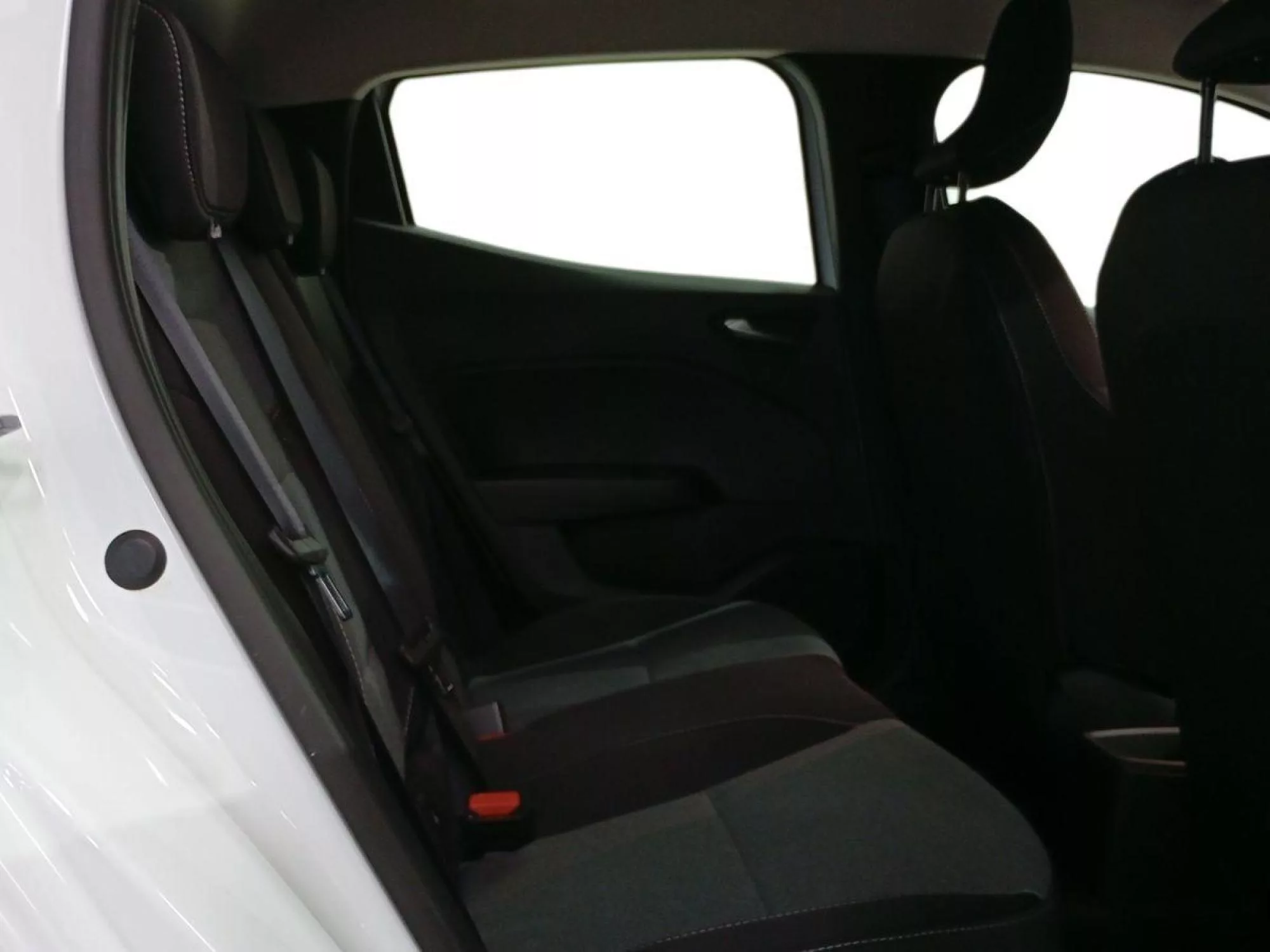 MITSUBISHI COLT Gasolina 2025 segunda-mano Jaén