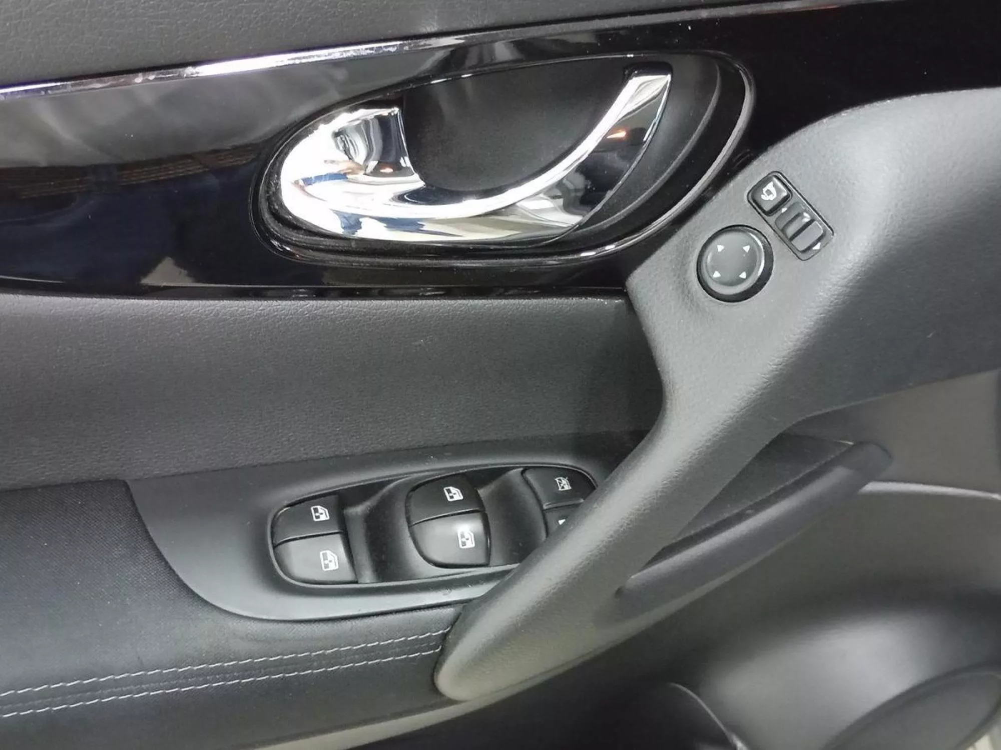 NISSAN QASHQAI Gasolina 2020 segunda-mano Jaén