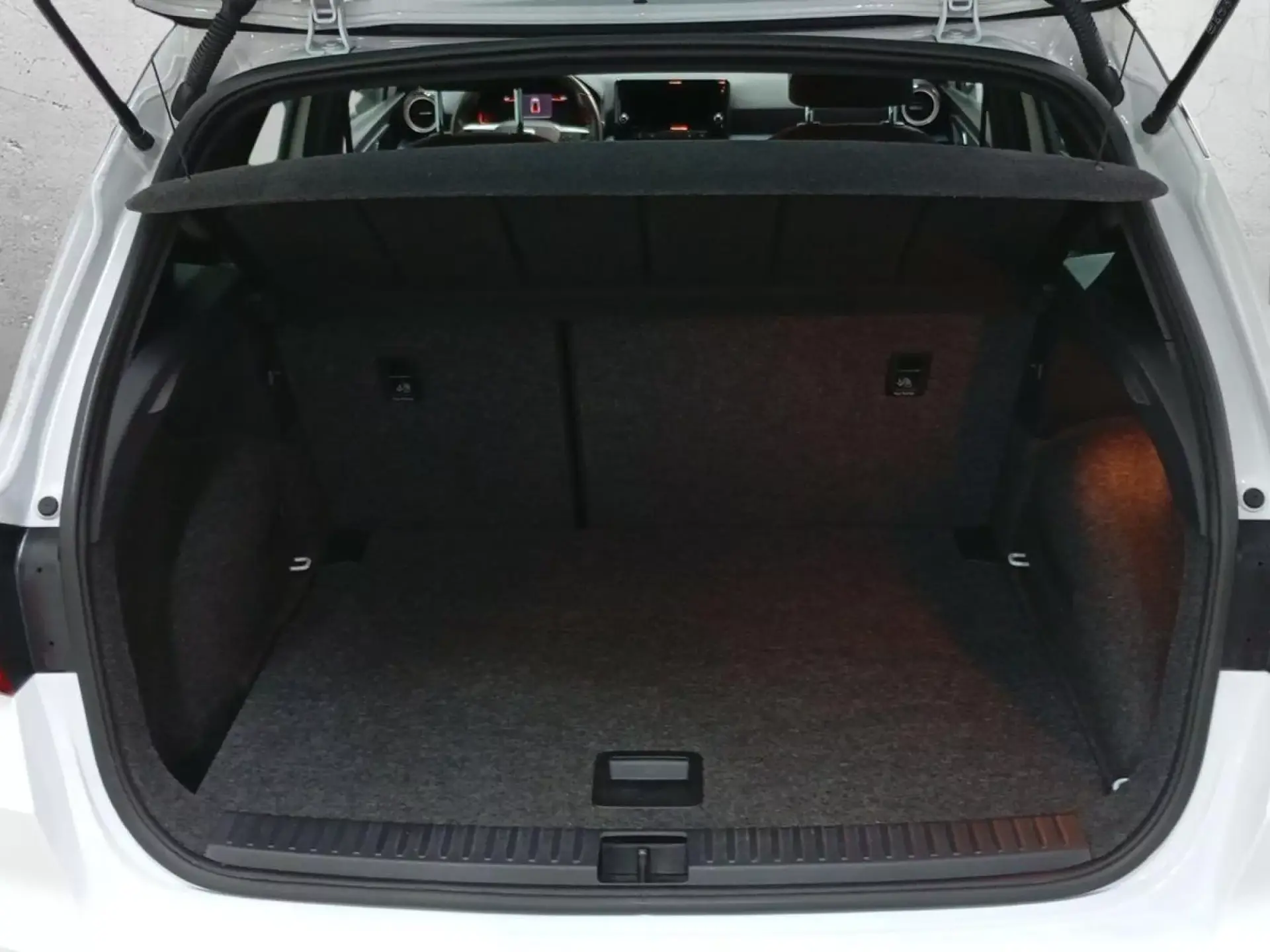 SEAT ARONA Gasolina 2025 segunda-mano Jaén