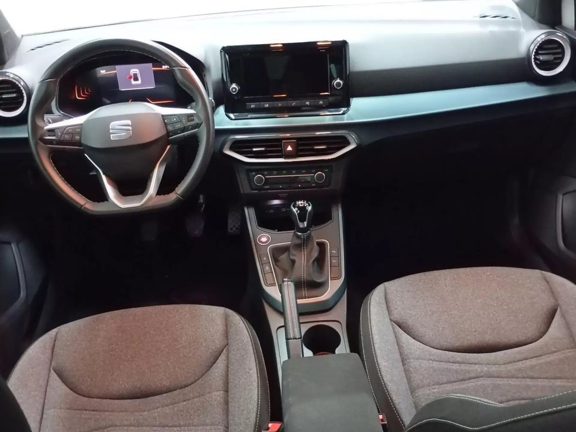 SEAT ARONA Gasolina 2025 segunda-mano Jaén