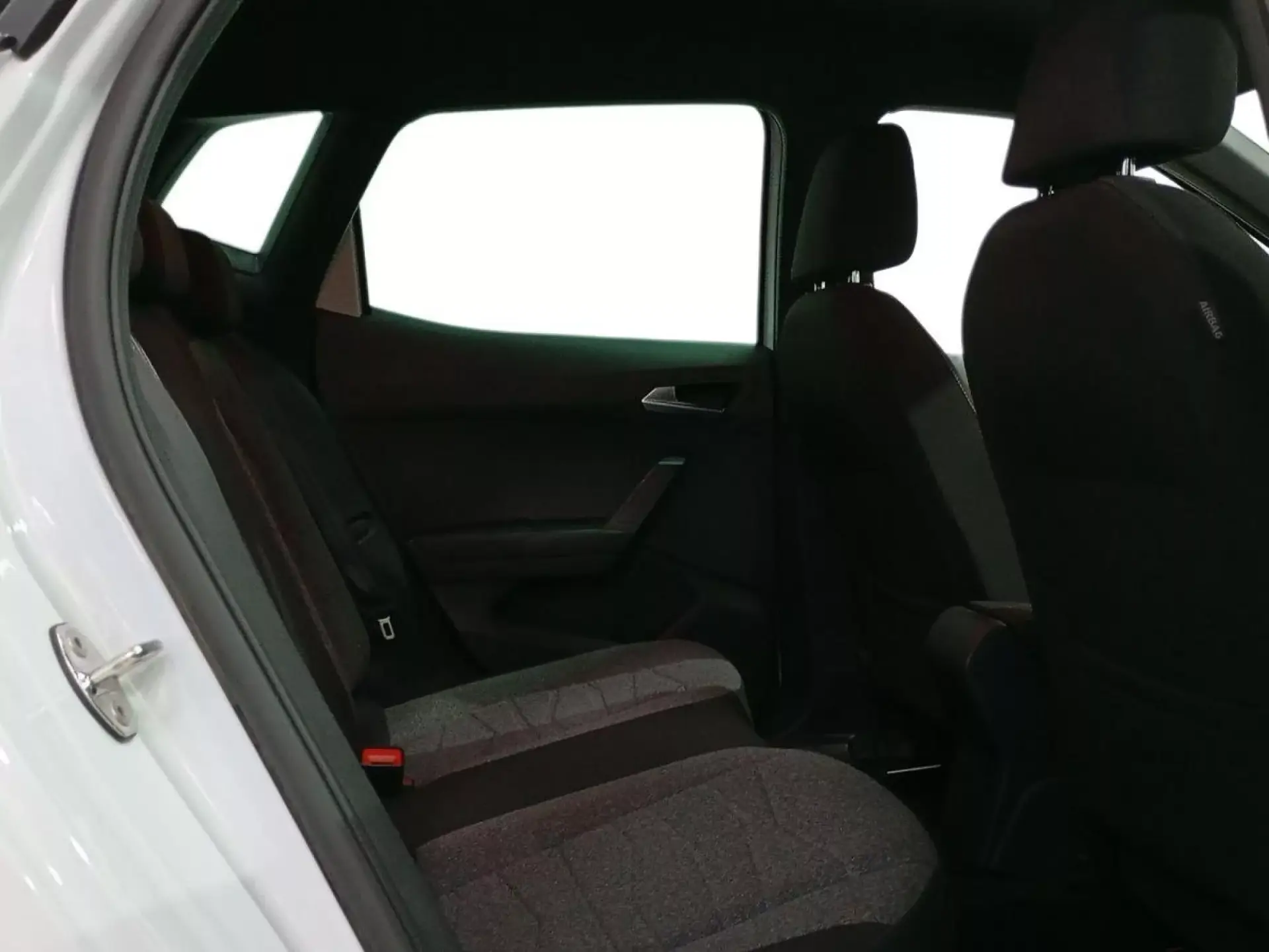 SEAT ARONA Gasolina 2025 segunda-mano Jaén