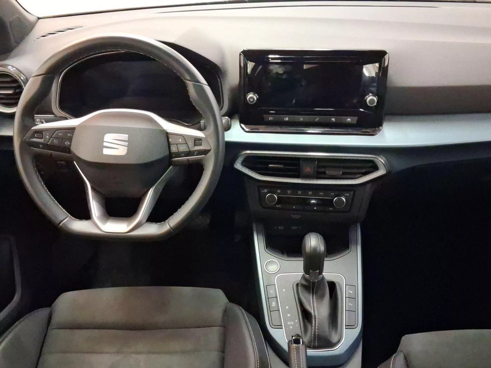 SEAT ARONA Gasolina 2025 segunda-mano Jaén
