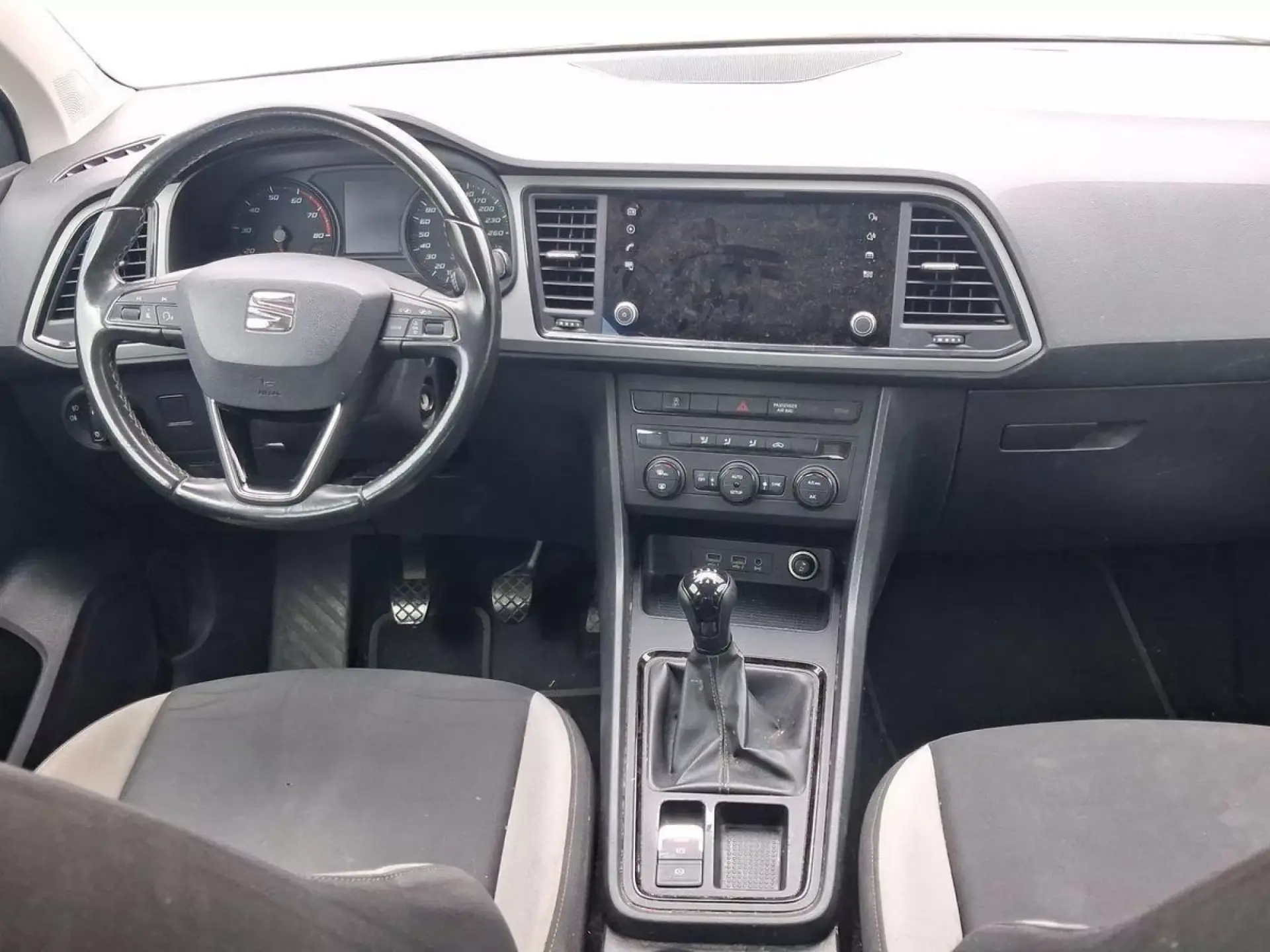 SEAT ATECA Gasolina 2020 segunda-mano Jaén