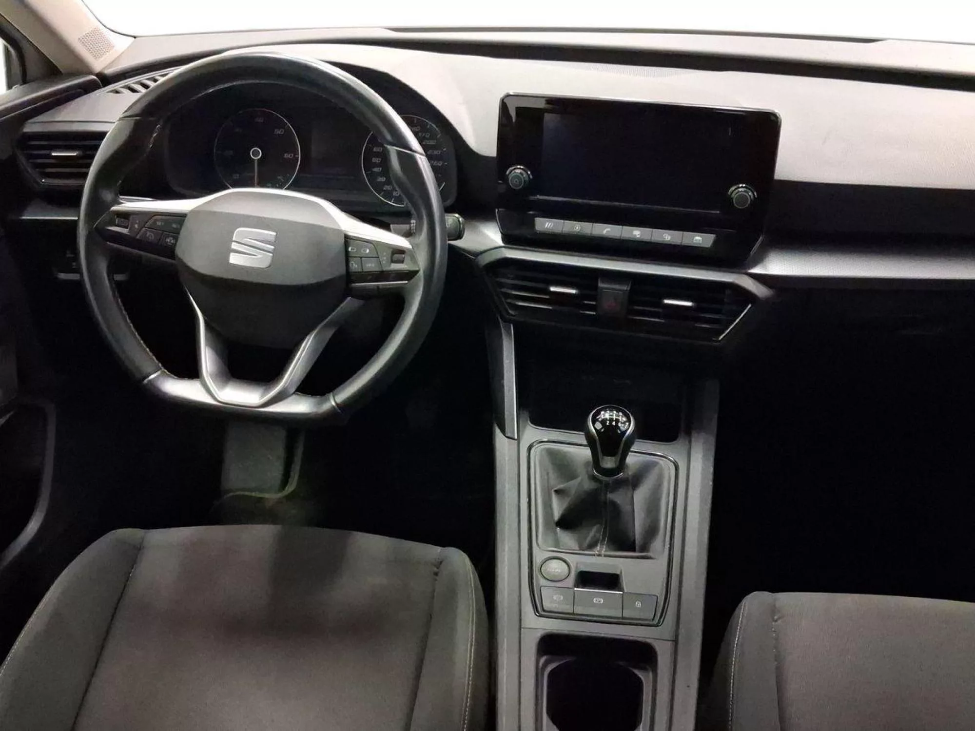 SEAT LEON Diesel 2022 segunda-mano Jaén